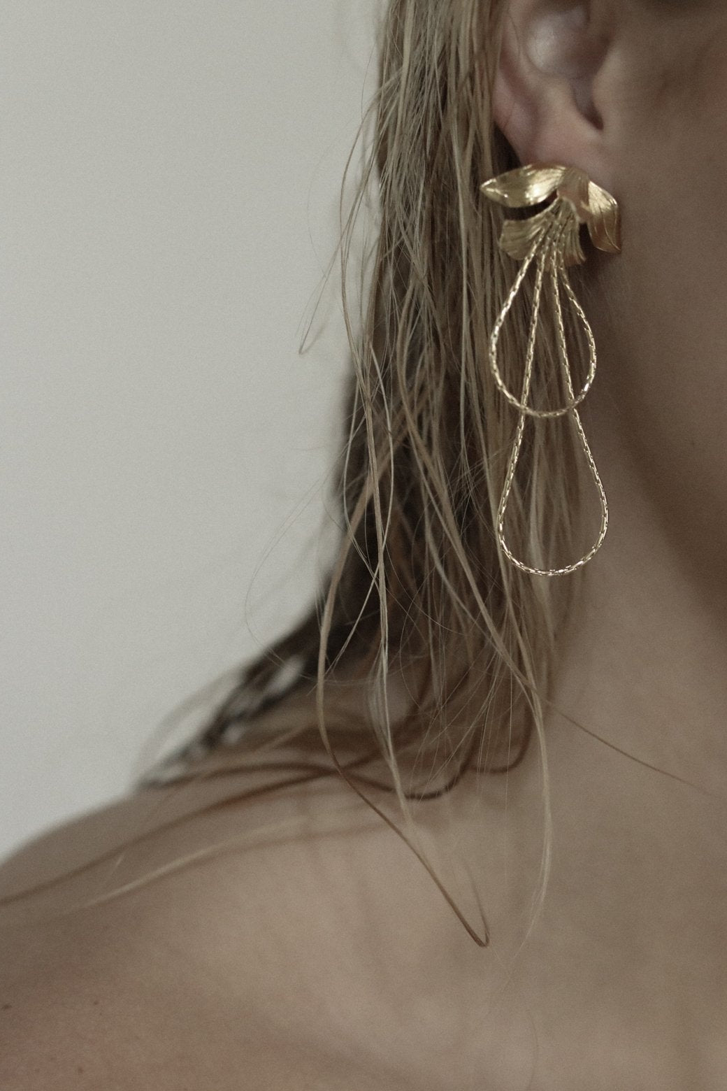 IRIS-HOOP-STRAND.jpg