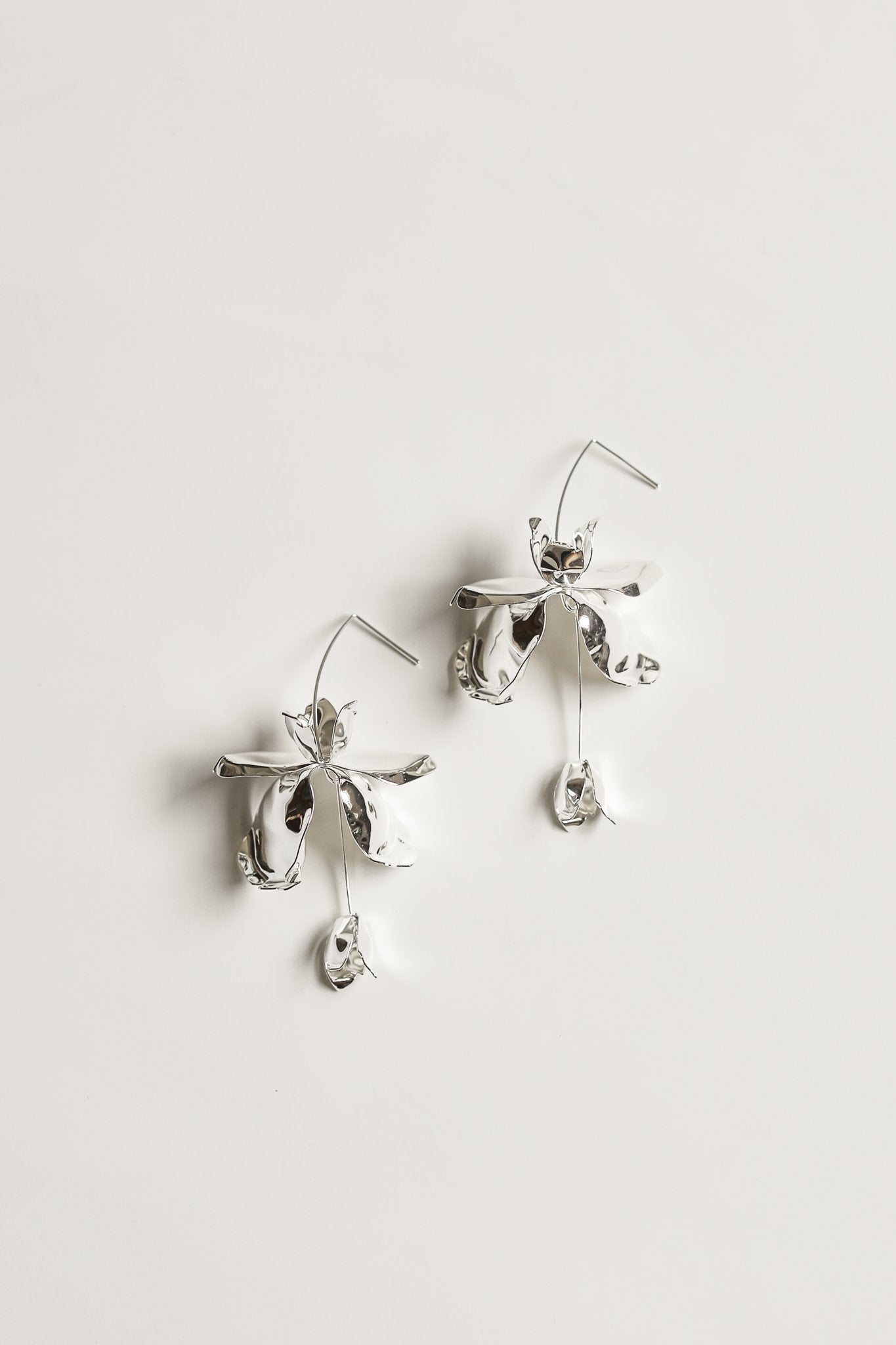 MAGNOLIA-STEM-SILVER-2.jpg