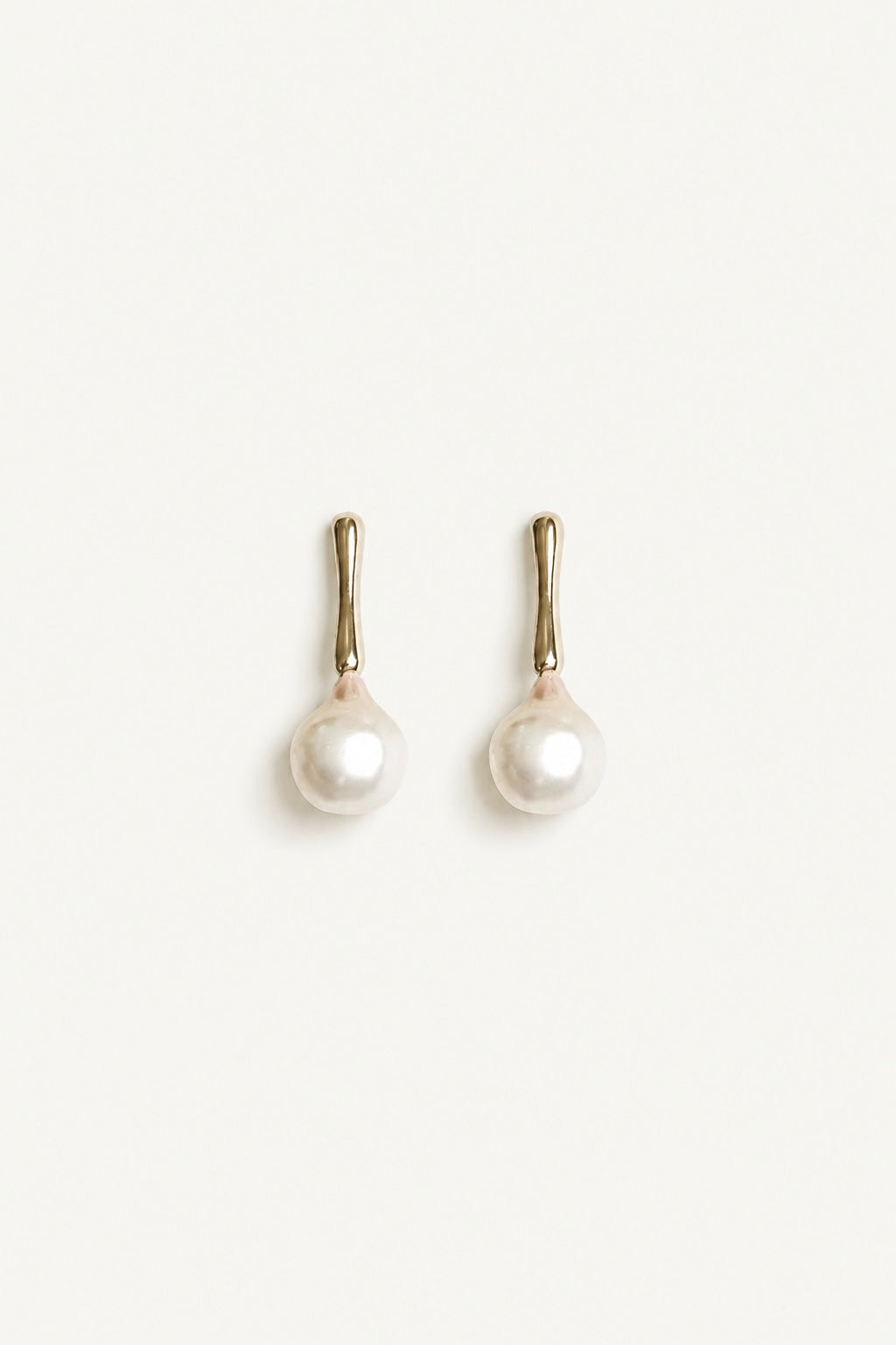 Baroque Pearl Line Drop Earrings