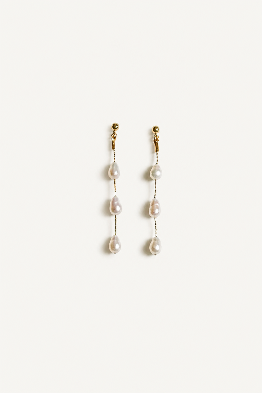 Perla Freshwater Pearl Strand Earrings - Half