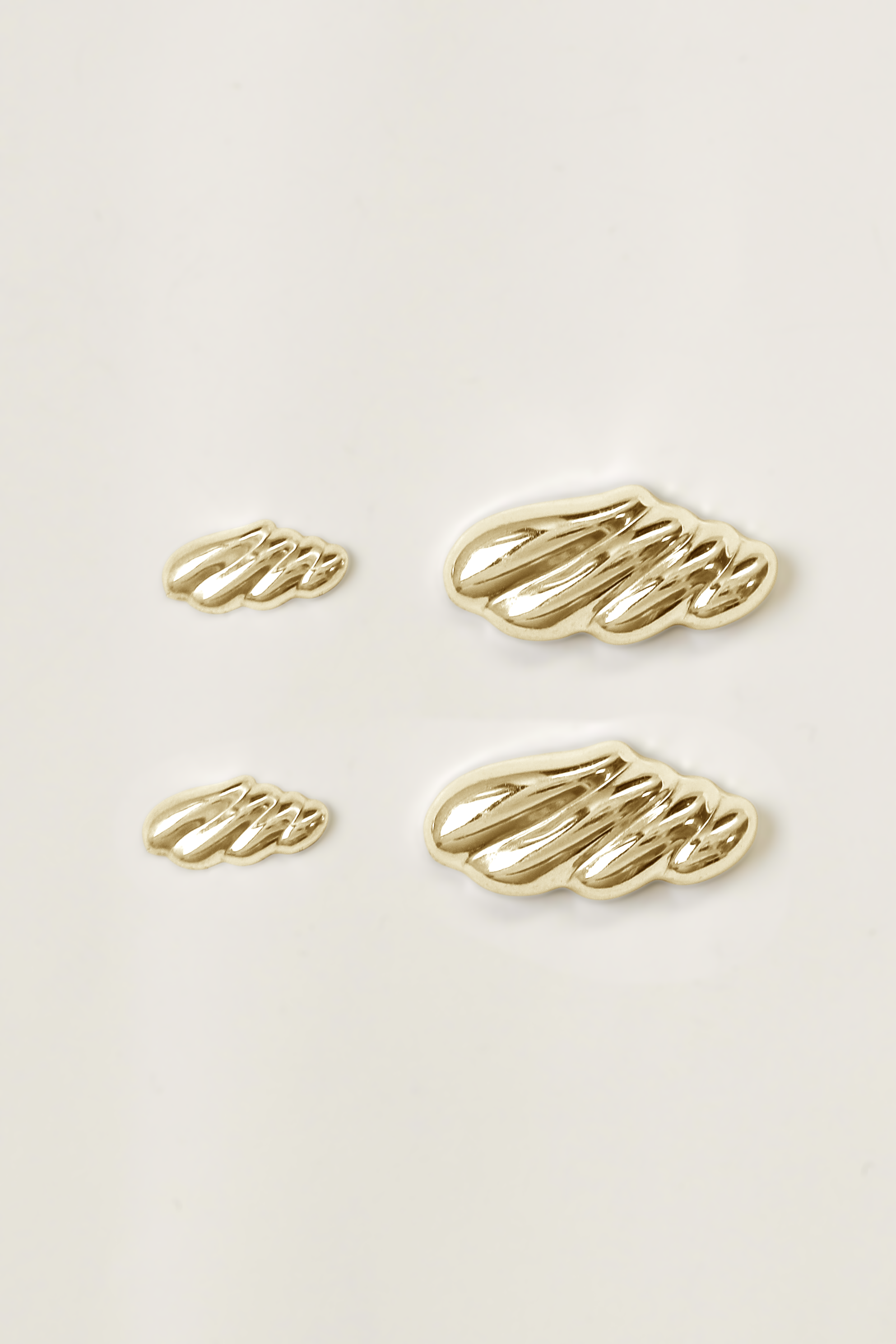 Forme Sculptural Stud Set