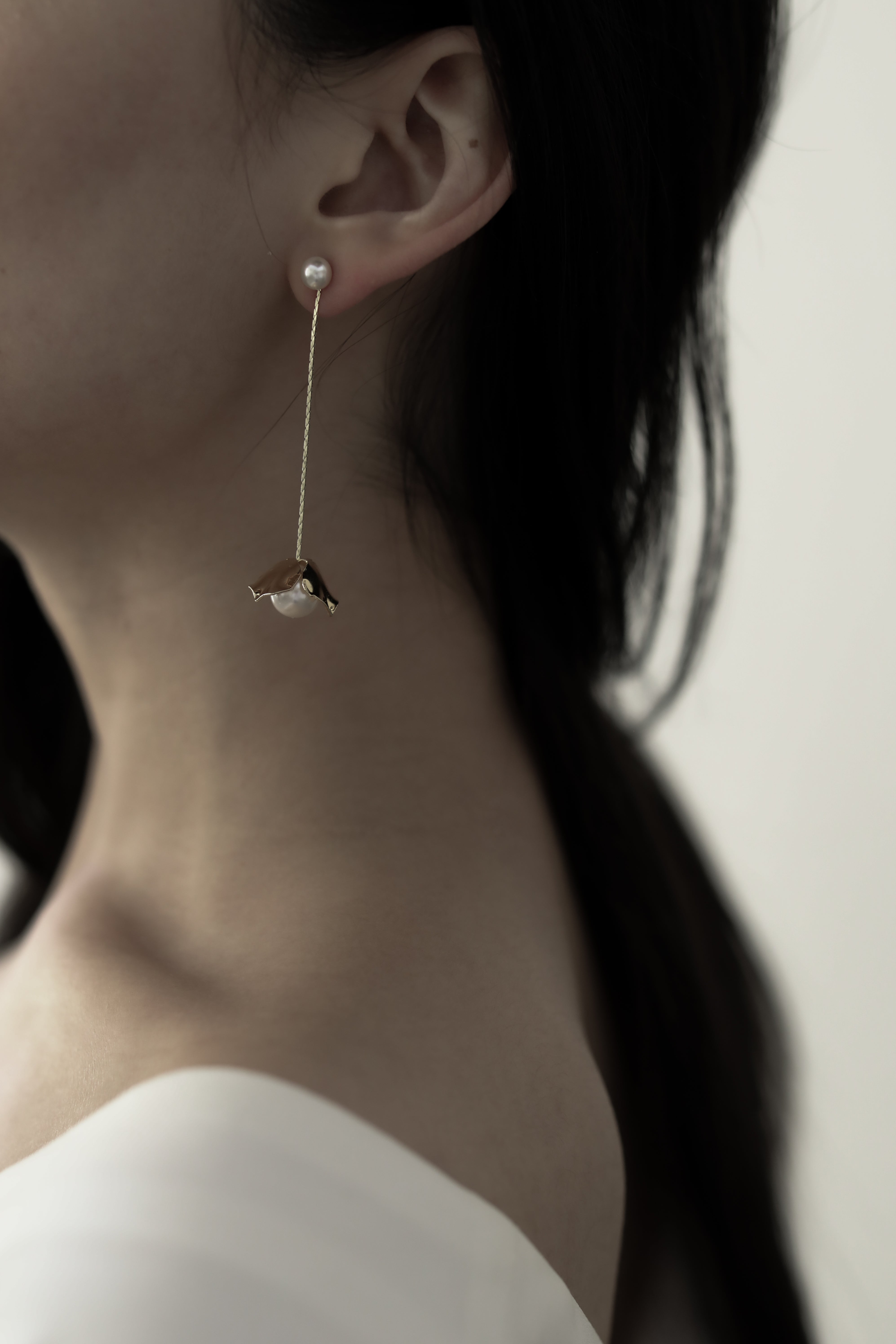 2:1 Rosali Pearl Strand Earring - Sale