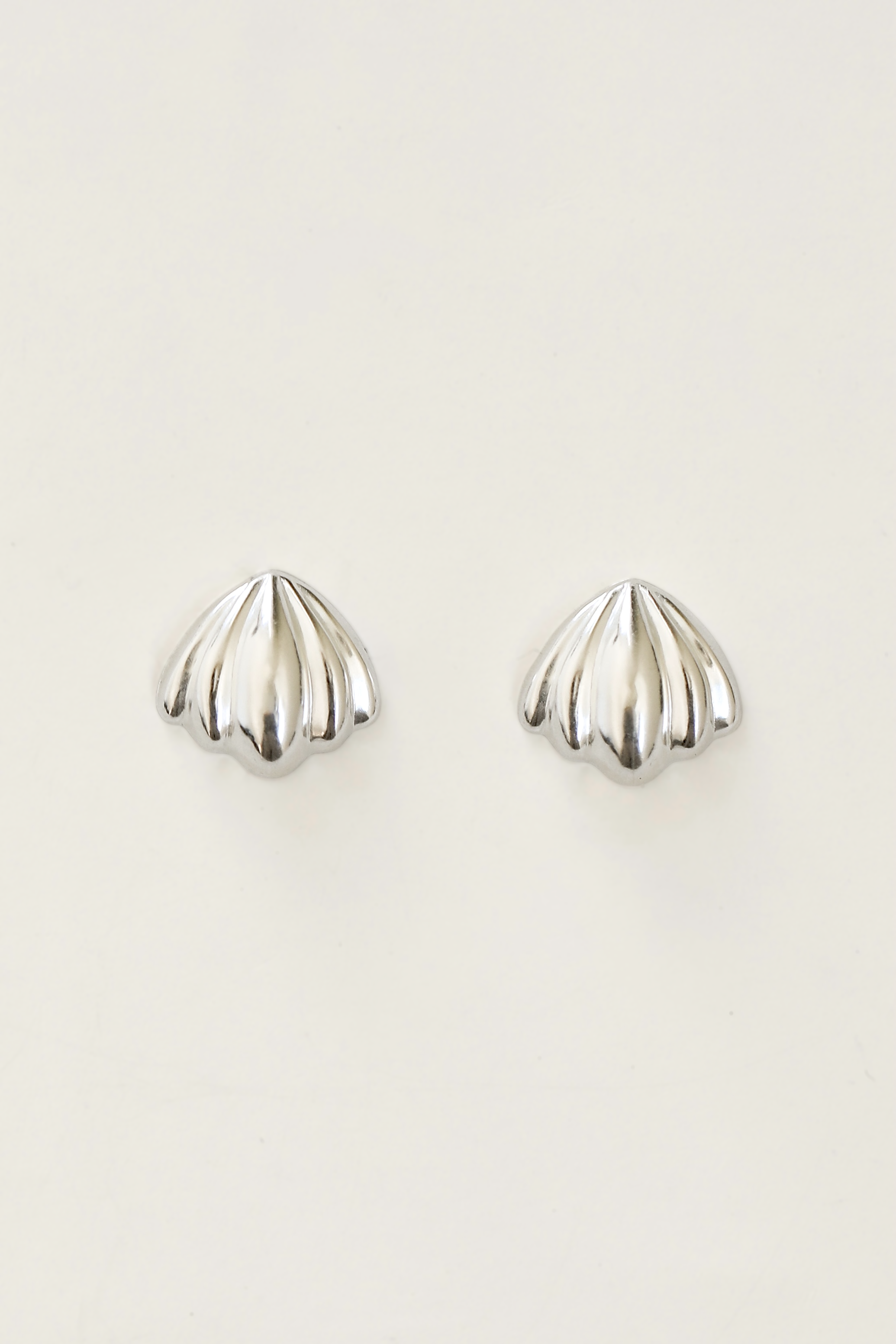 Scallop III Stud Earrings