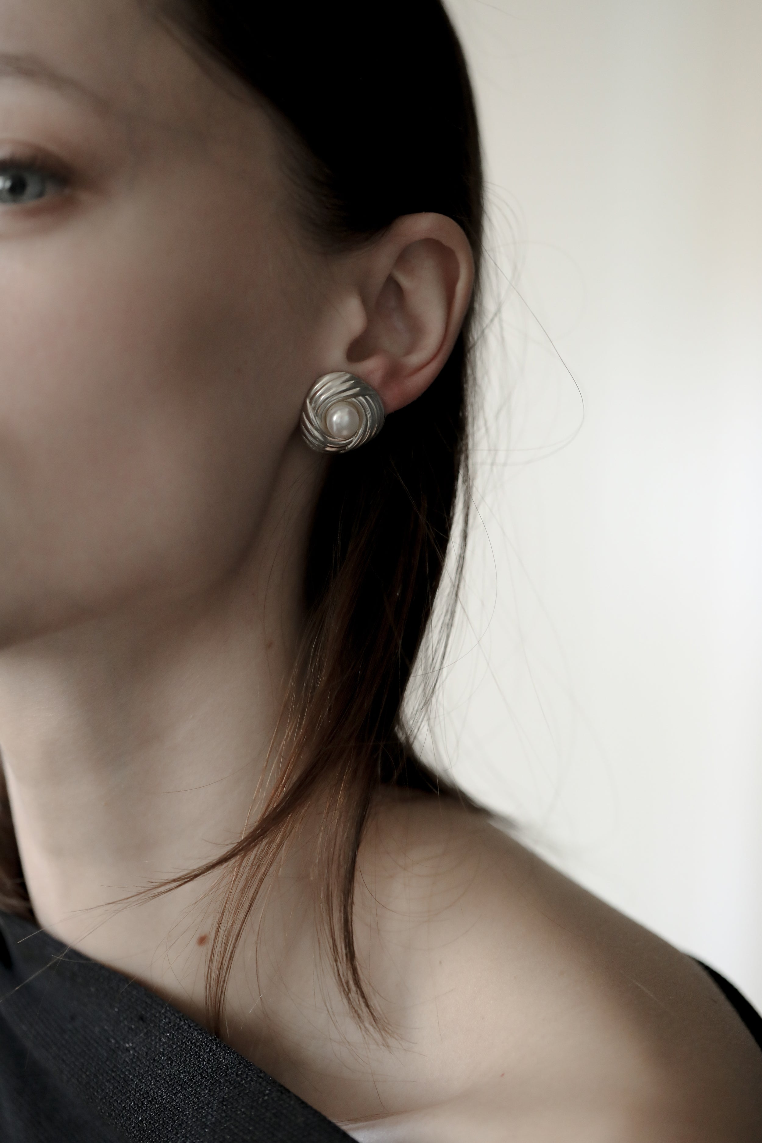 Ribbed Pearl Sculptural Stud Earrings