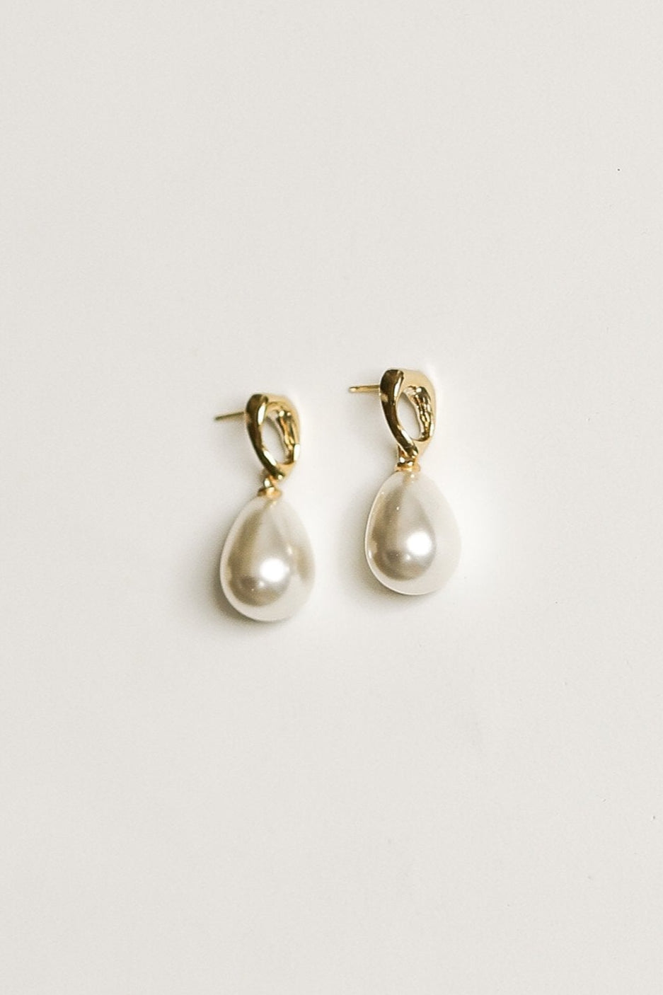 aged-pearl-tier-drop-bright-tier-earring-hdwr-by-abellie-1.jpg
