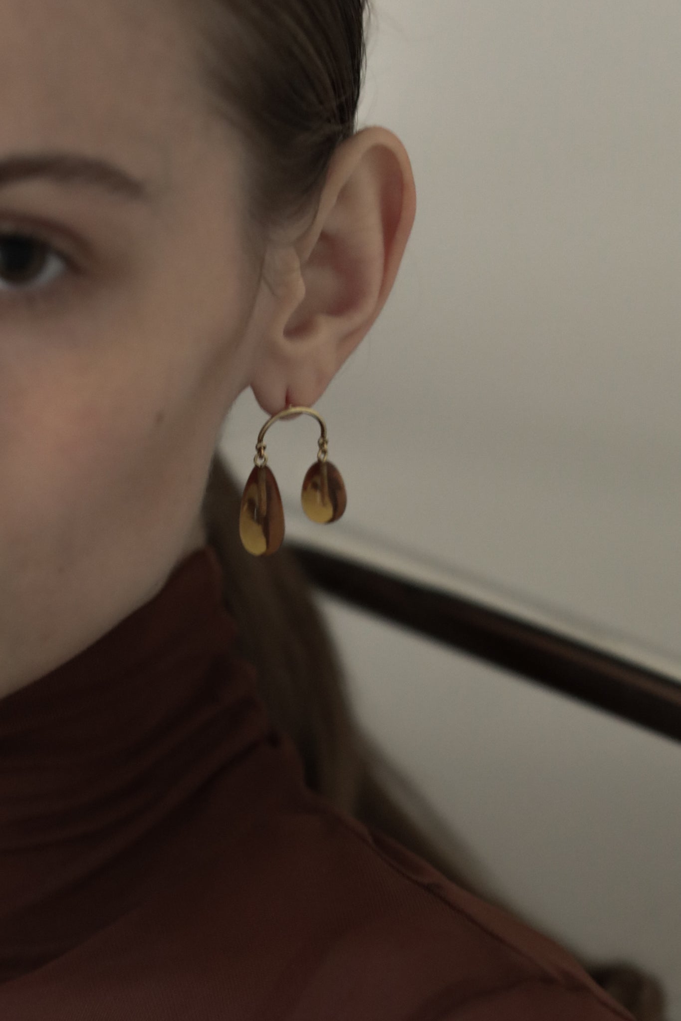 Glass Asymmetric Drop Earrings - Amber
