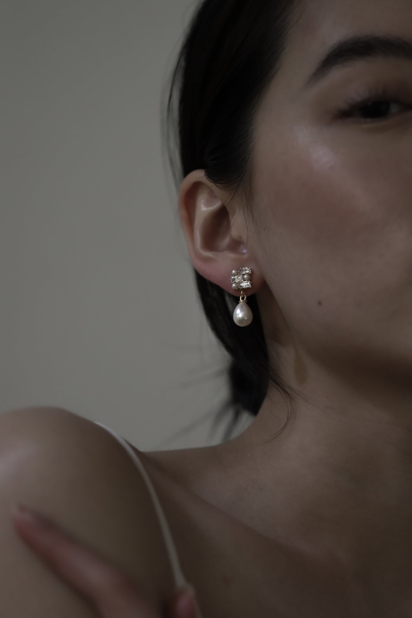 Baguette Deco Pearl Drop Earrings - Sale