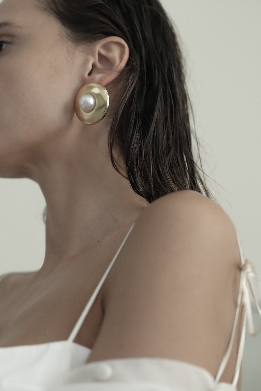banks-pearl-statement-stud-earring-abellie-2.jpg