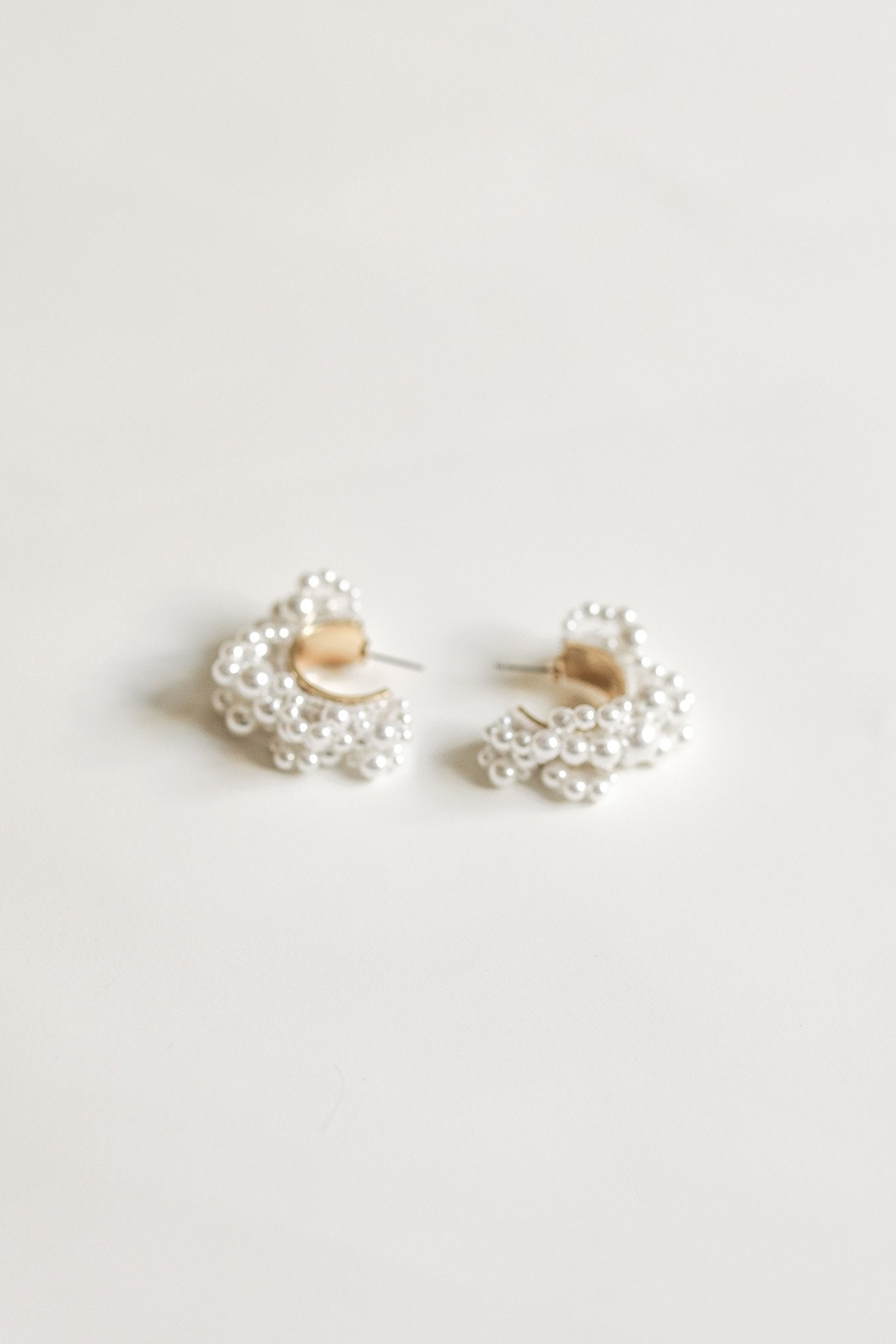 drew-pearl-hoop-earrings-abellie-bridal-earrings_56.jpg