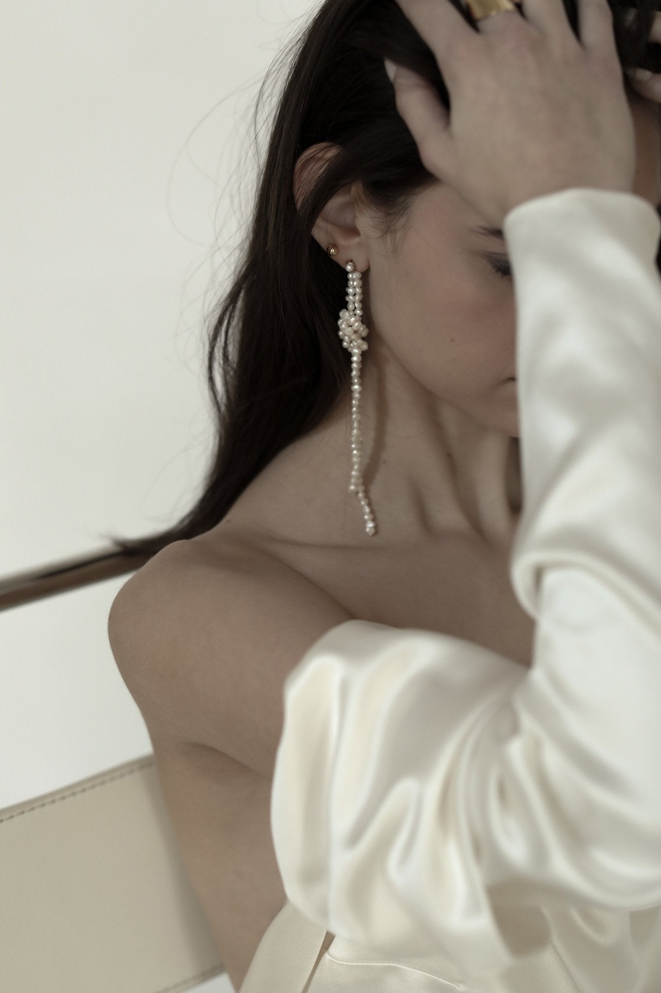 小さな結び目のある淡水真珠のストランド - セール