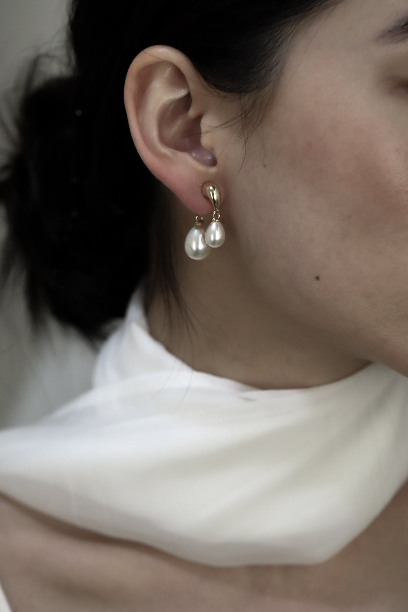 Gilded Asymmetric Pearl Drop Earrings - Sale