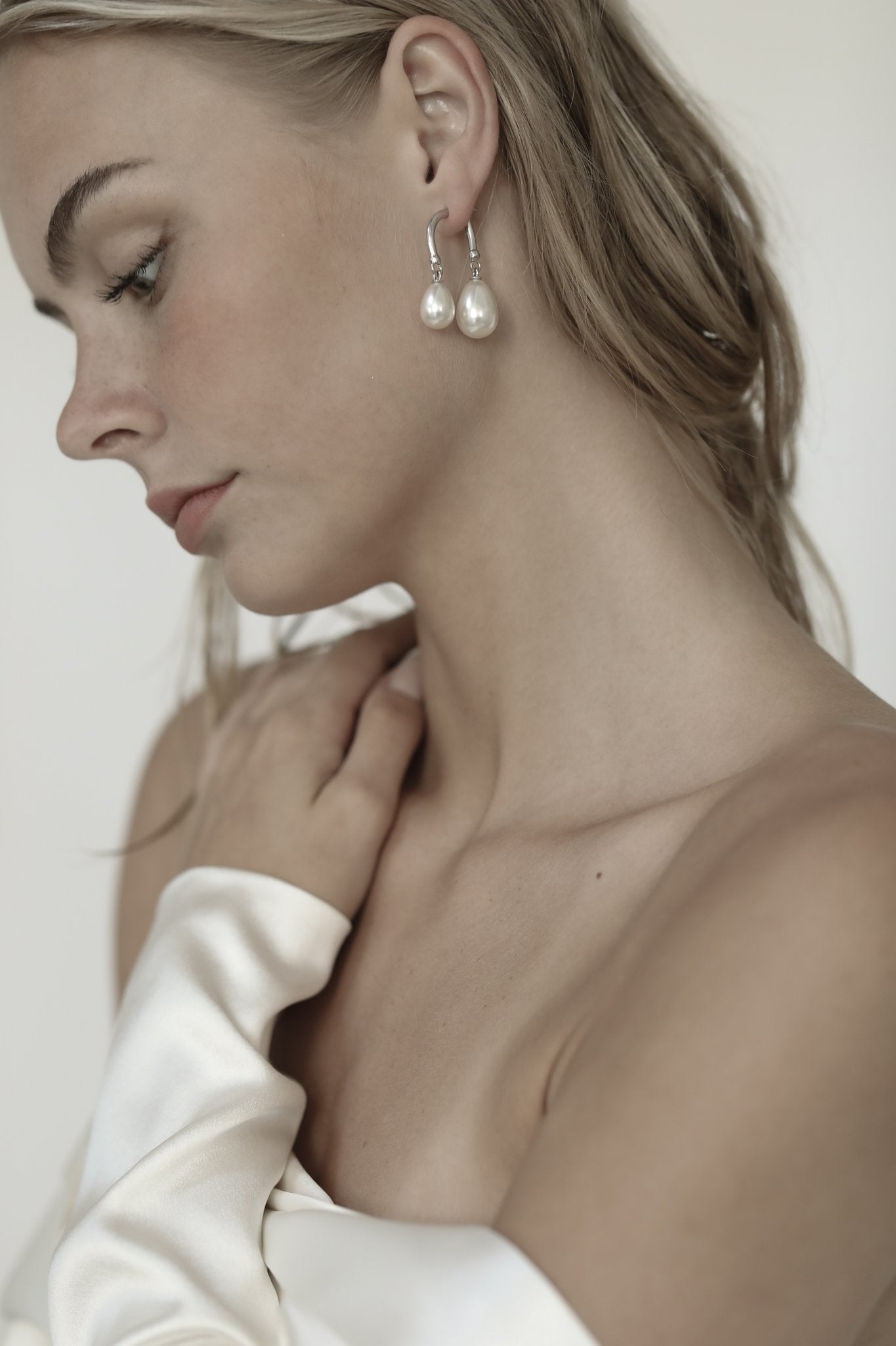 gilded-pearl-asymmetrical-drops-earrings-abellie.jpg