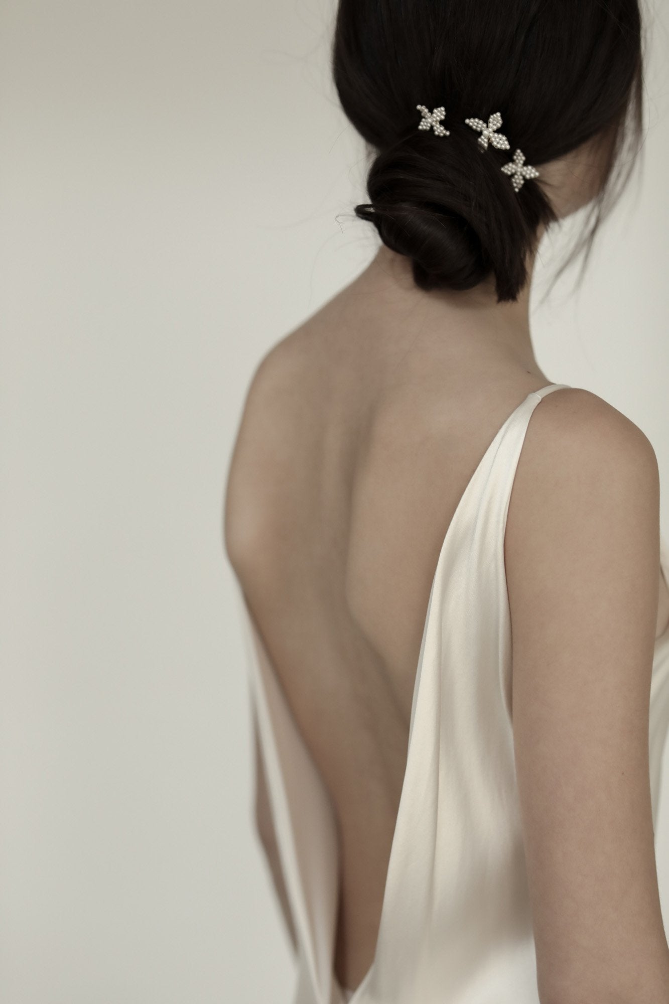 harlow-pearl-bridal-hair-pins-by-abellie.jpg