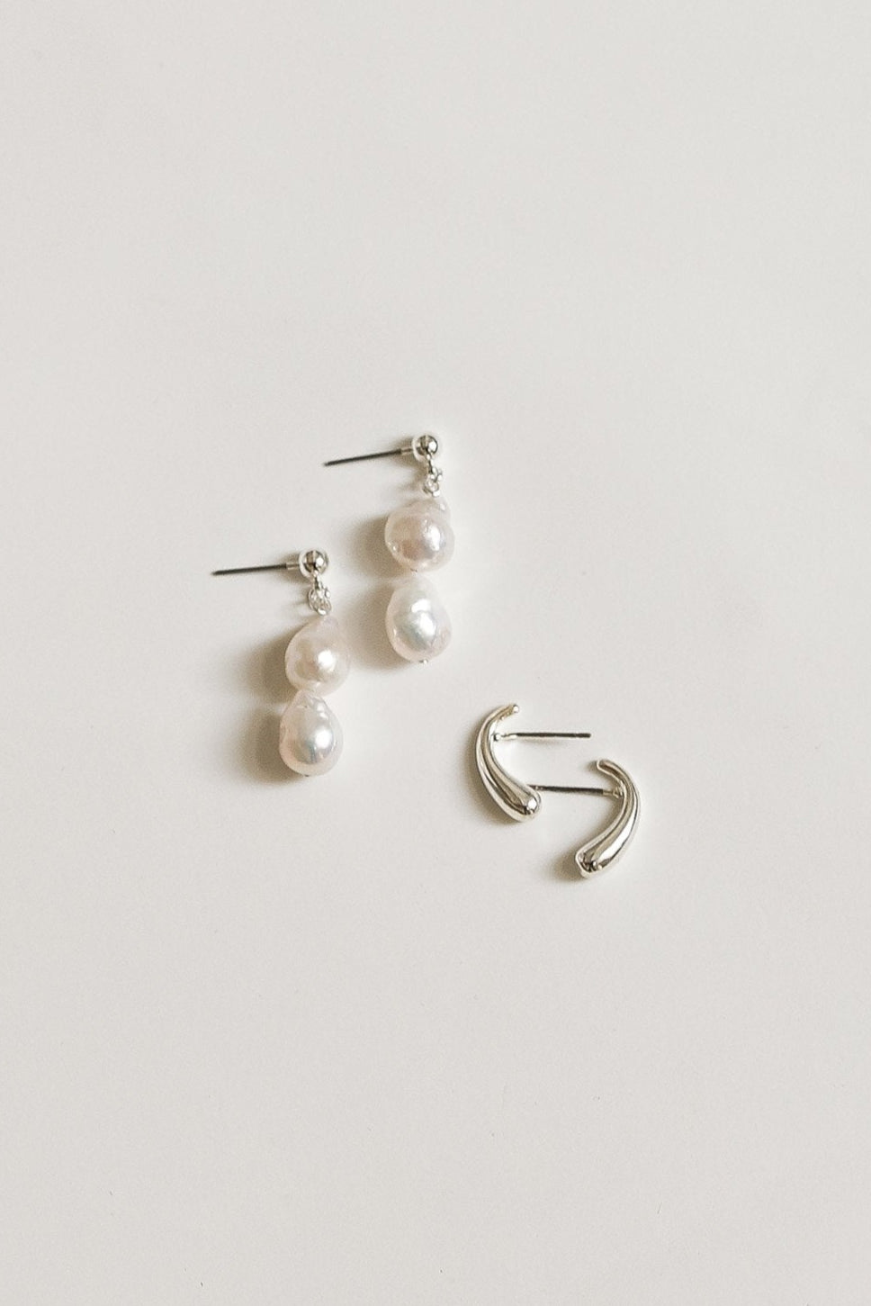 linden-pearl-drop-earring-bridesmaid-set-by-abellie.jpg
