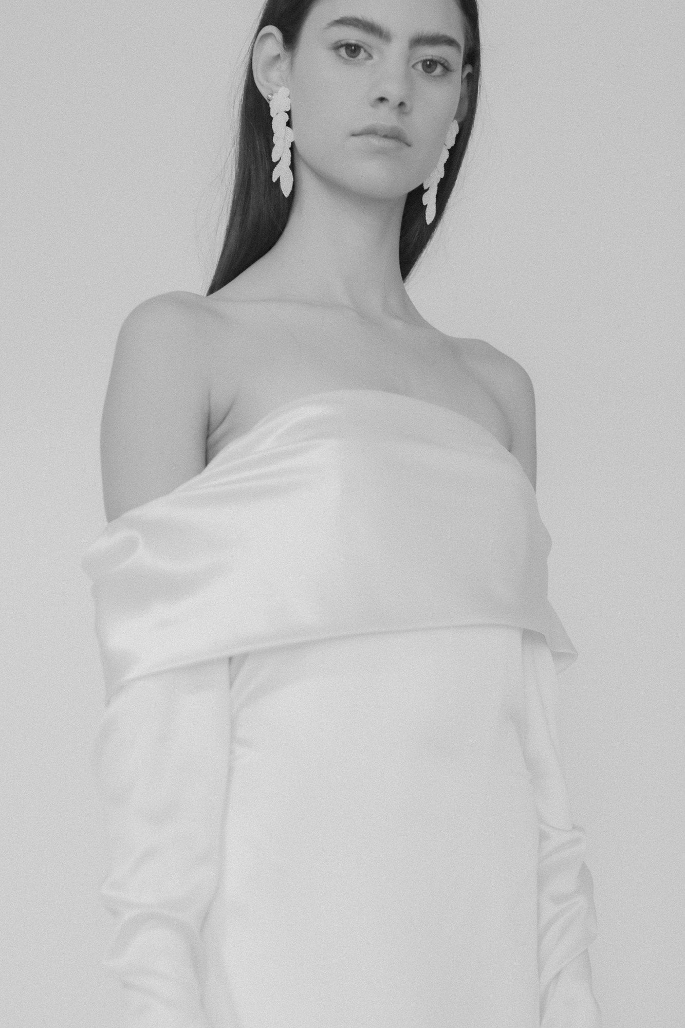 maj-tier-statement-bridal-earrings-by-abellie-11.jpg