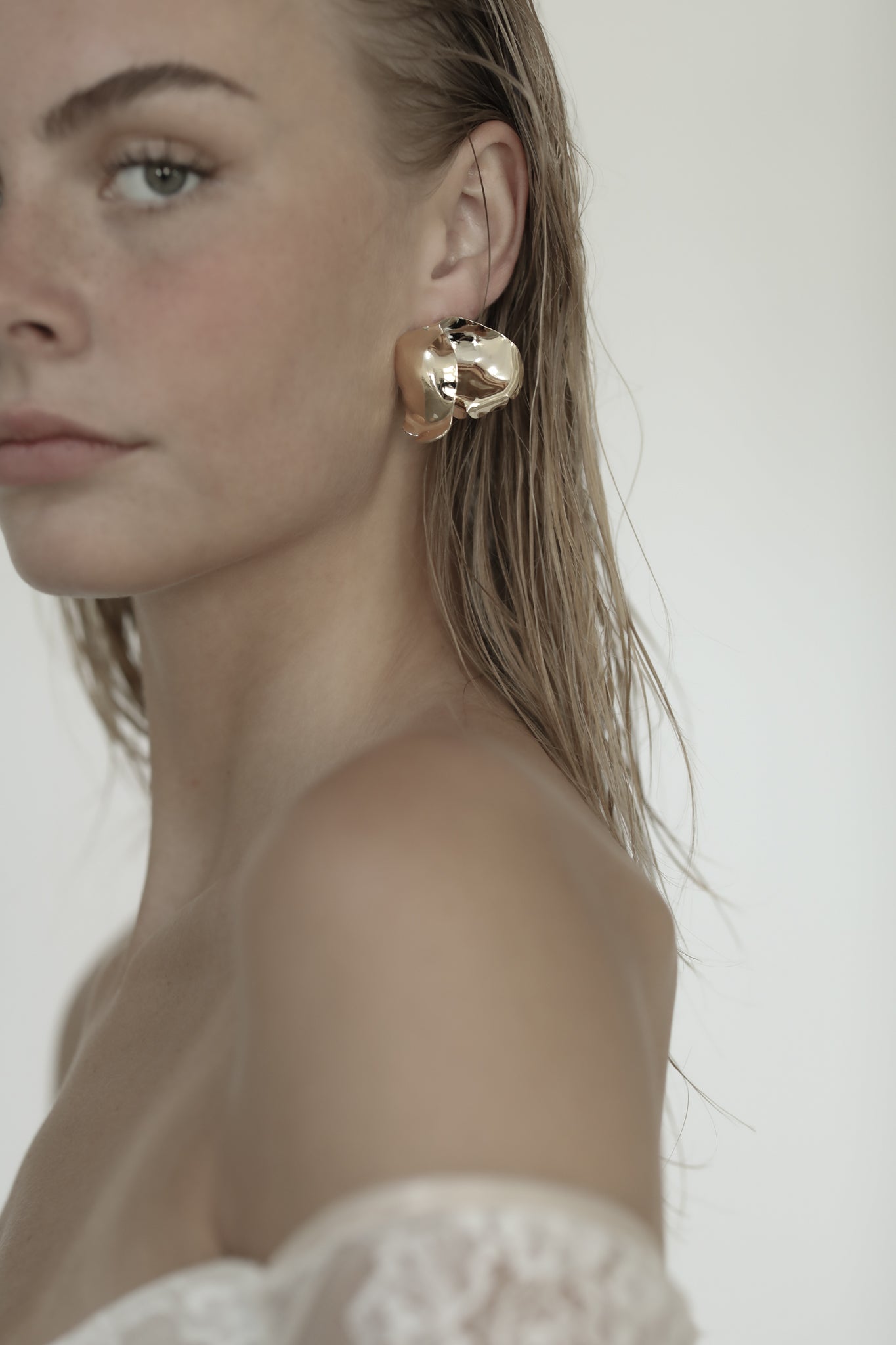 Mauve Stud - Sale