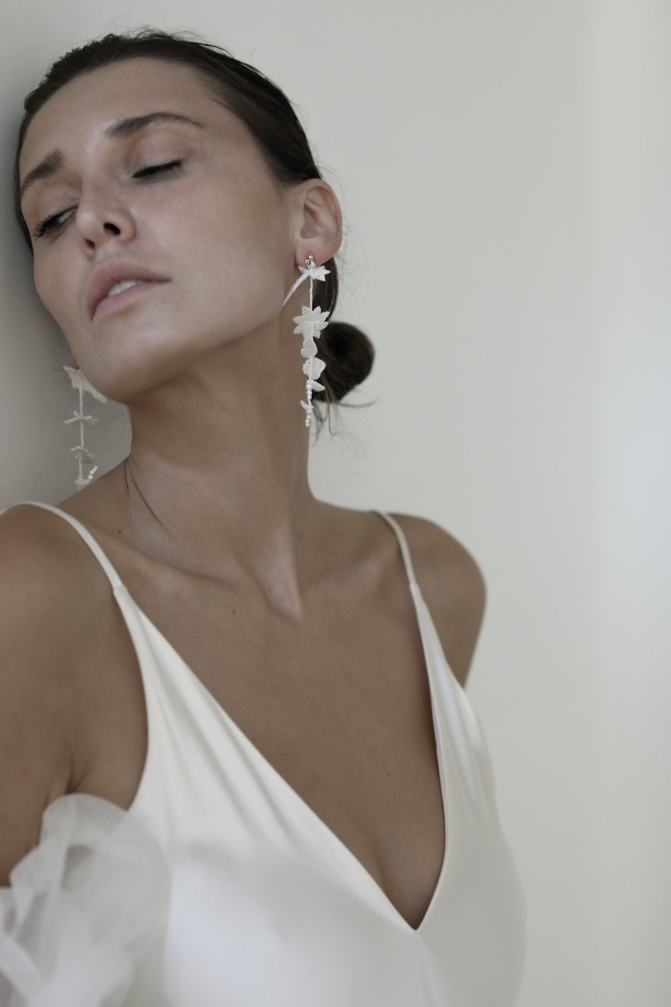 mini-mariana-ivory-wedding-earings-abellie-1.jpg