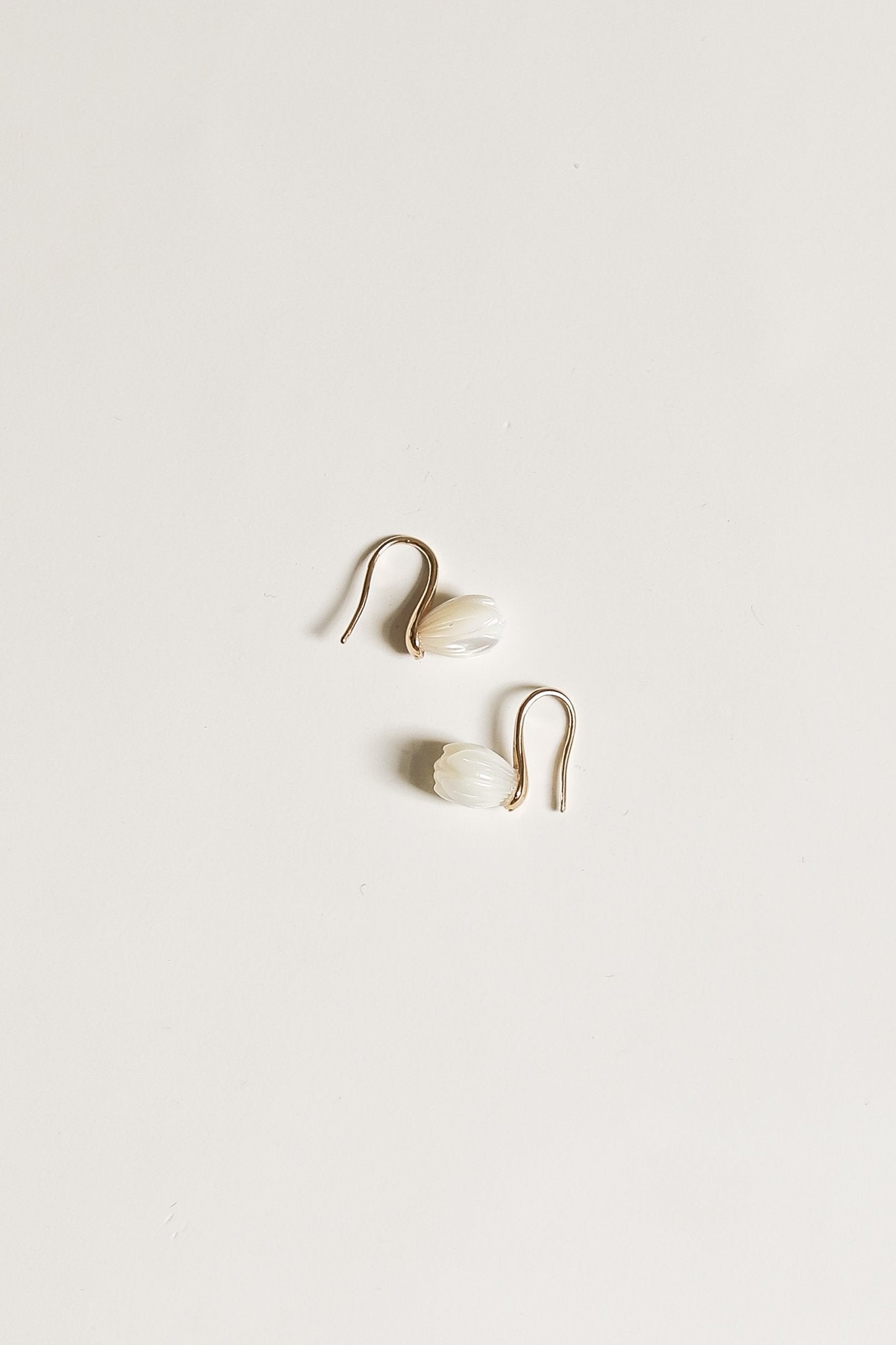 mother-of-pearl-demi-drop-earrings-by-abellie-250A-250A-pearls-strands-earrings-by-abellie-2.jpg