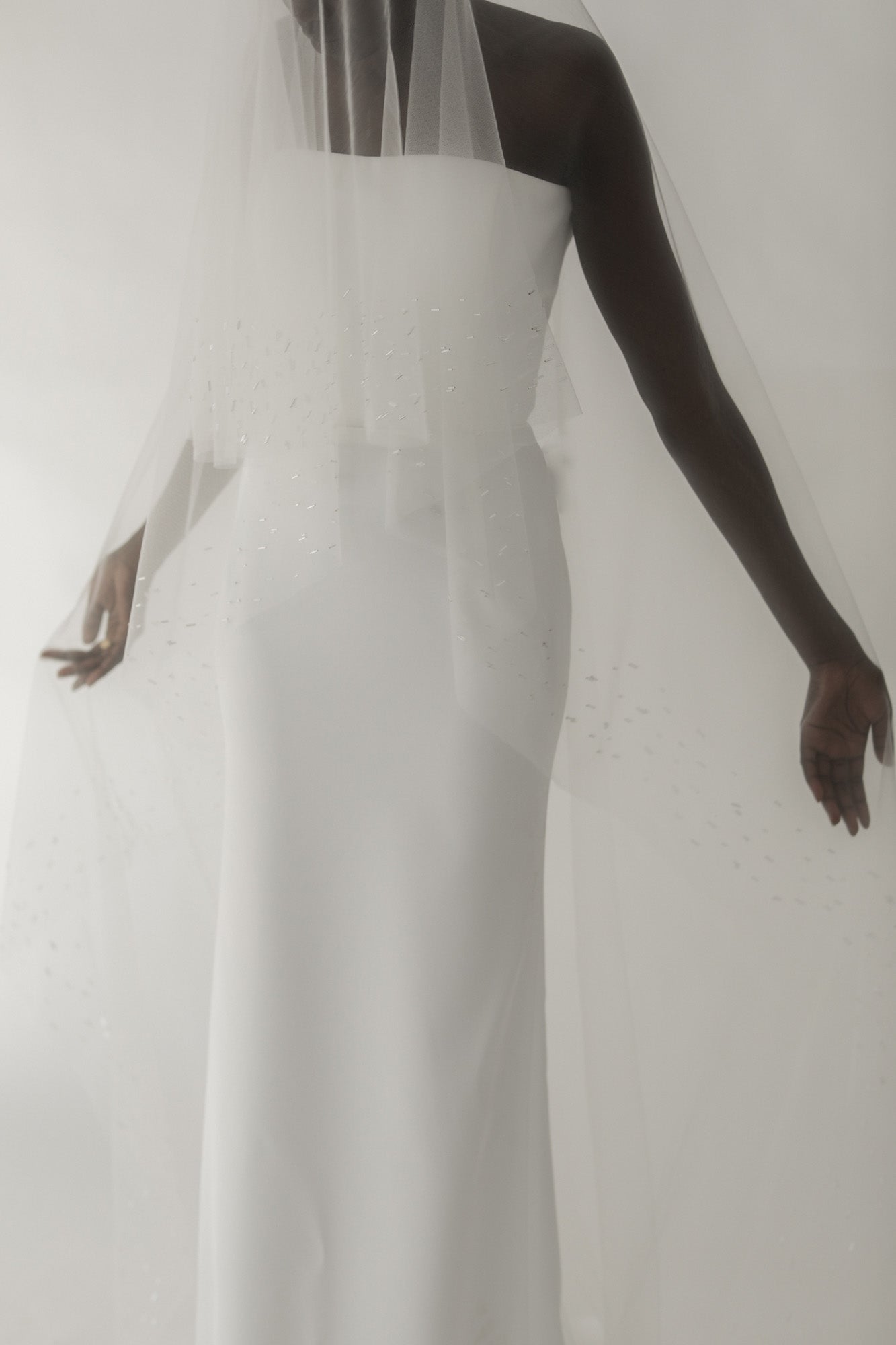 Nova Metallic Edge Veil - Sale