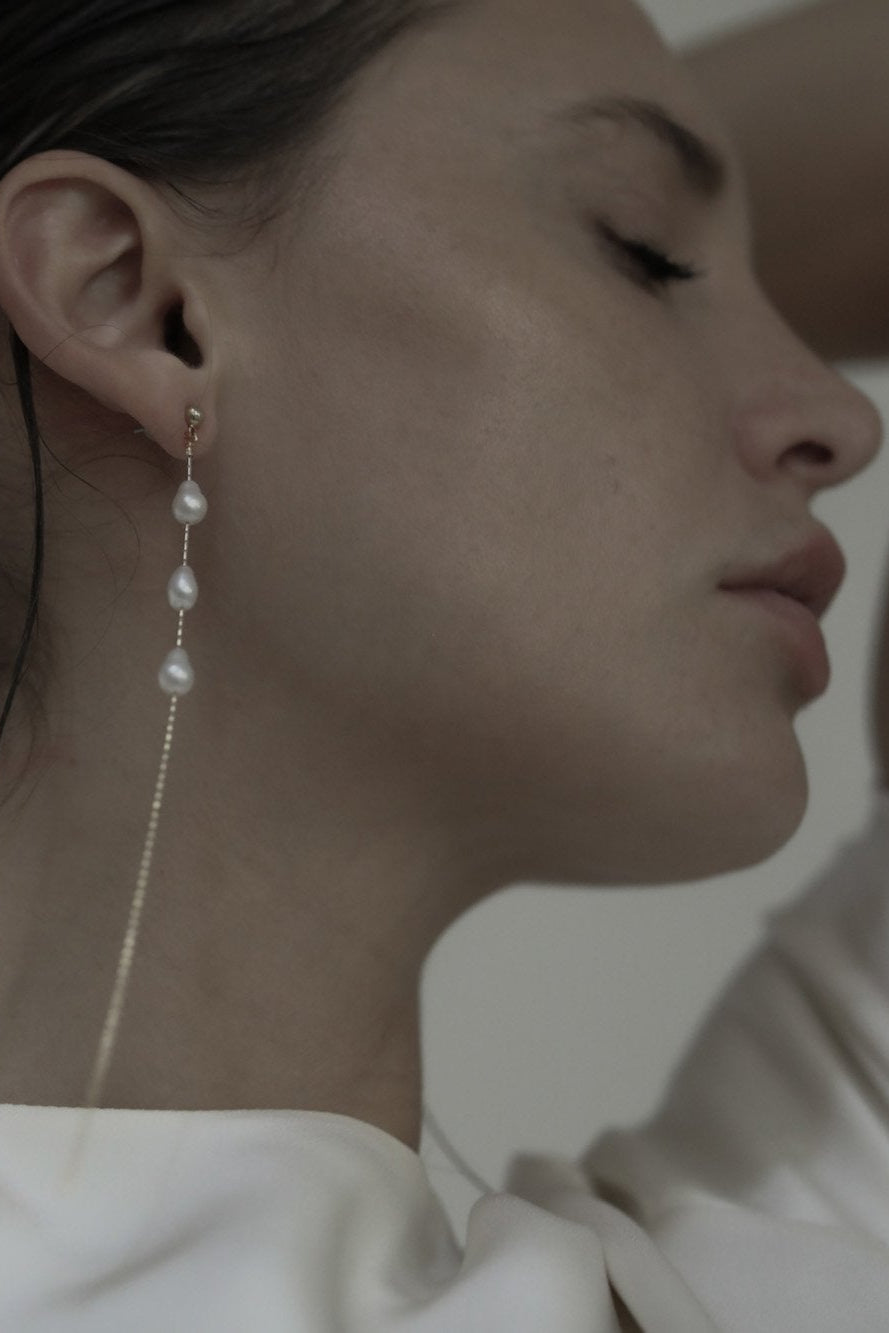 Perla Strand Earrings - Full