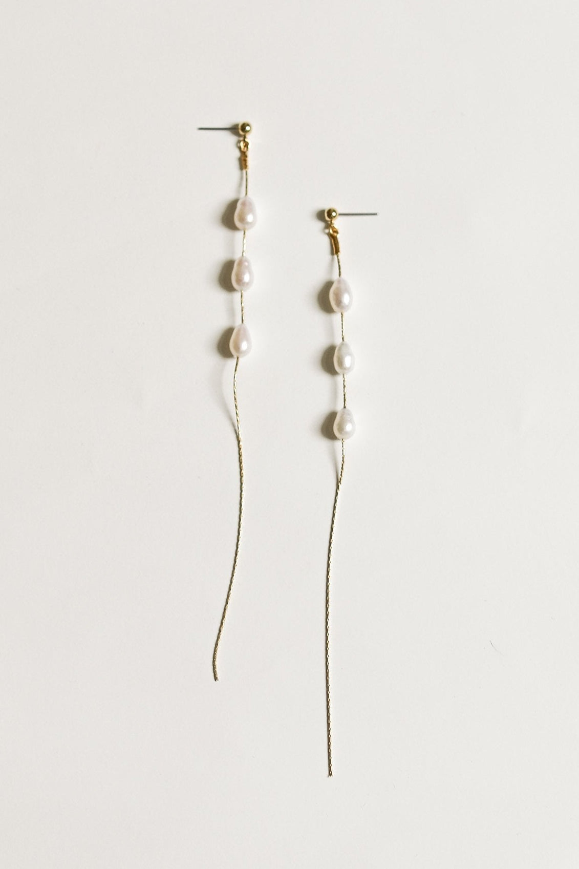 Perla Strand Earrings - Full