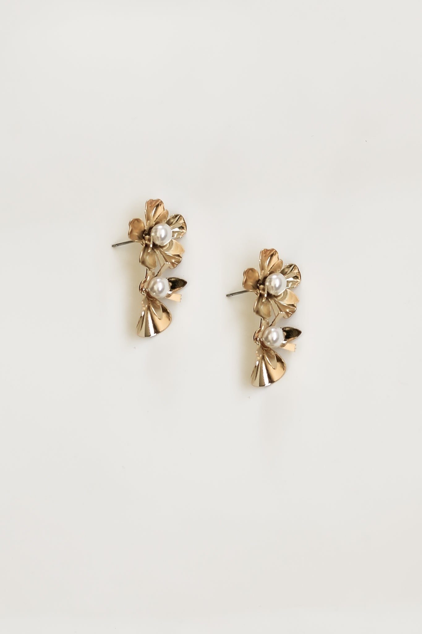 Raquel Flower Drop Earrings - Sale