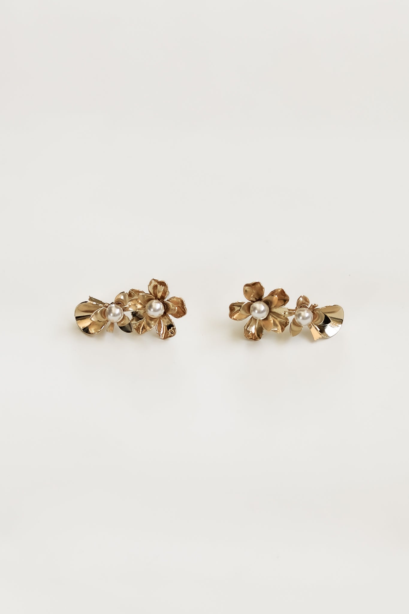 Raquel Flower Drop Earrings - Sale