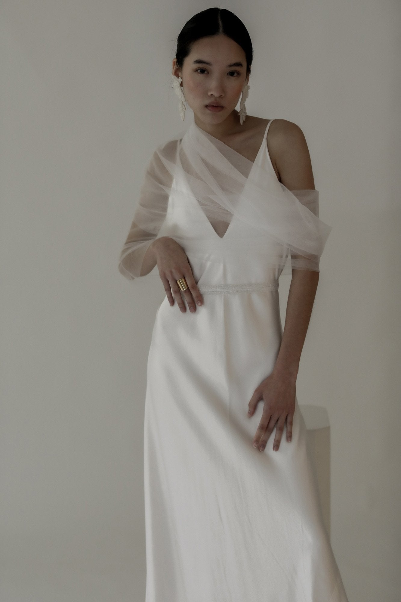 tulle-shrug-bridal-accessories-by-abellie-01.jpg