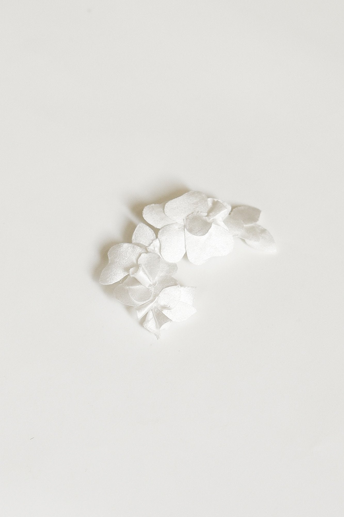 vaugh-bridal-floral-ear-cuff-by-abellie-1.jpg