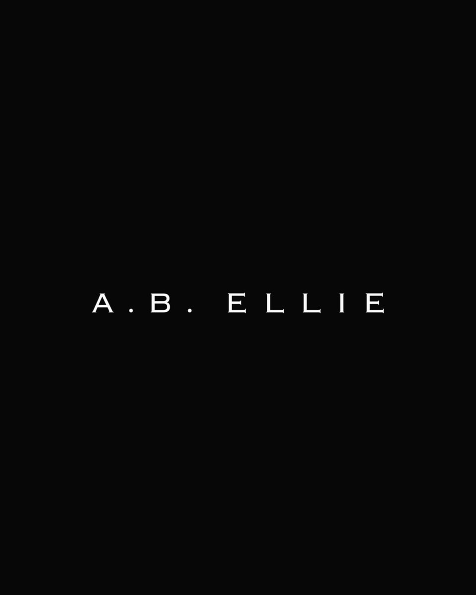 AB_Ellie_Bridal_Accessories_Lo  display picture 1