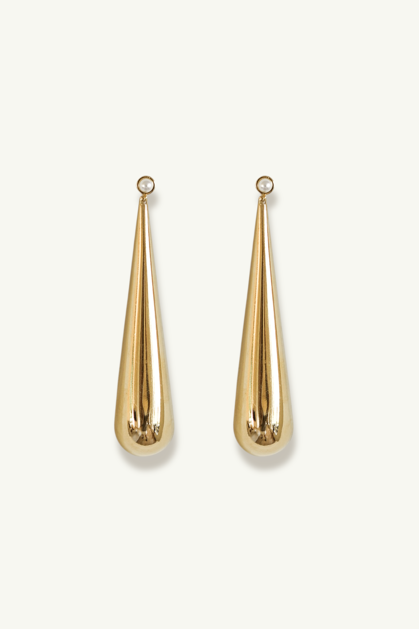 Svelte Teardrop Pearl Earrings - Sale