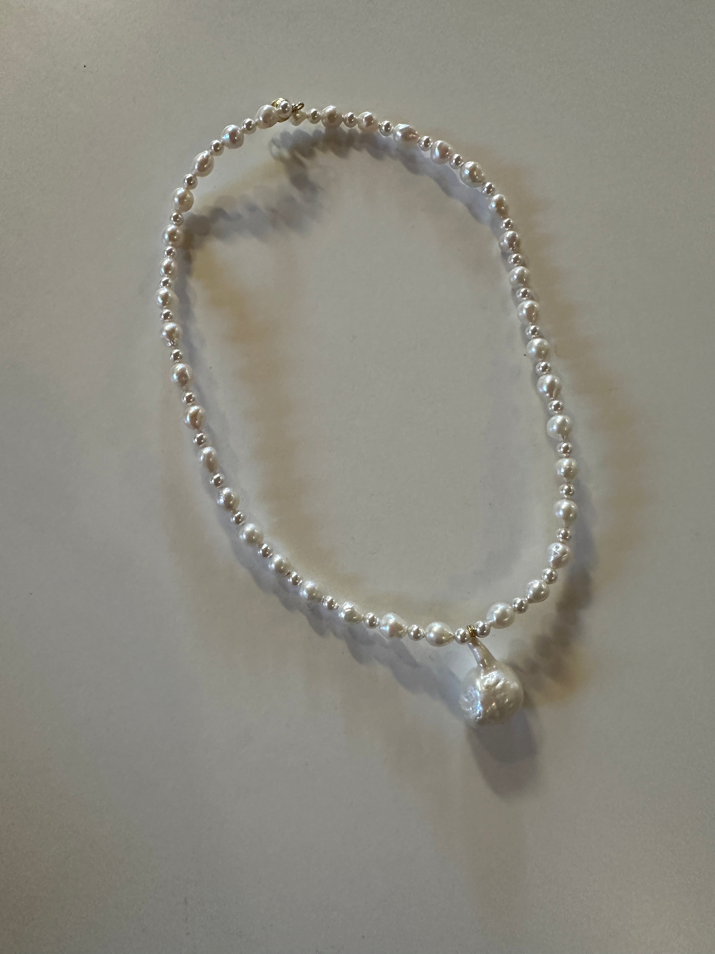 Demi Baroque Pearl Necklace - Sale