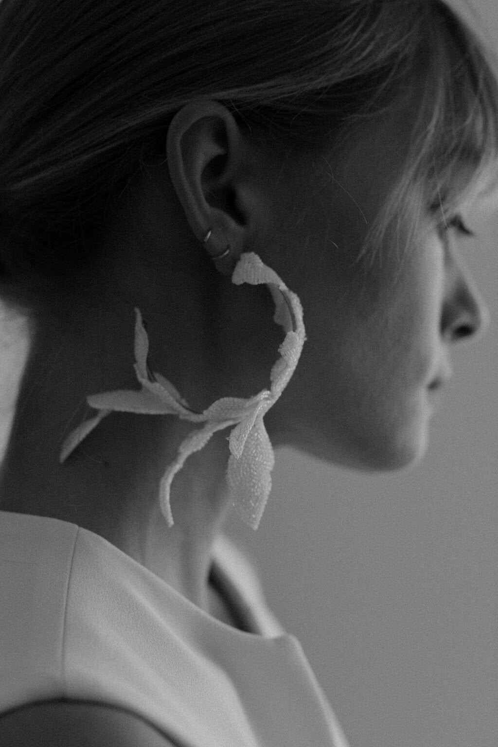 Mariana Profile Hoop Earrings - Sale