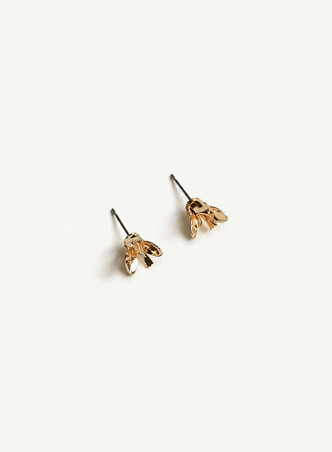 Rue Floral Strand Earrings