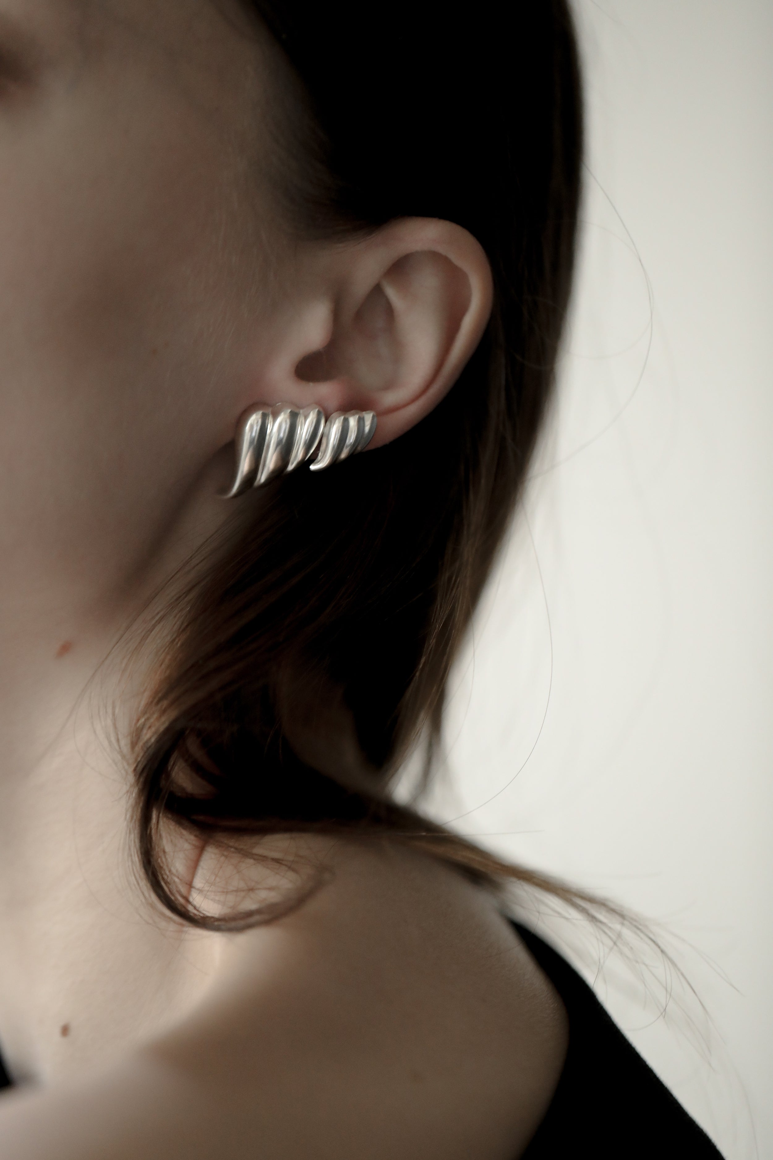 Ribbed Sculptural Stud Earring Set