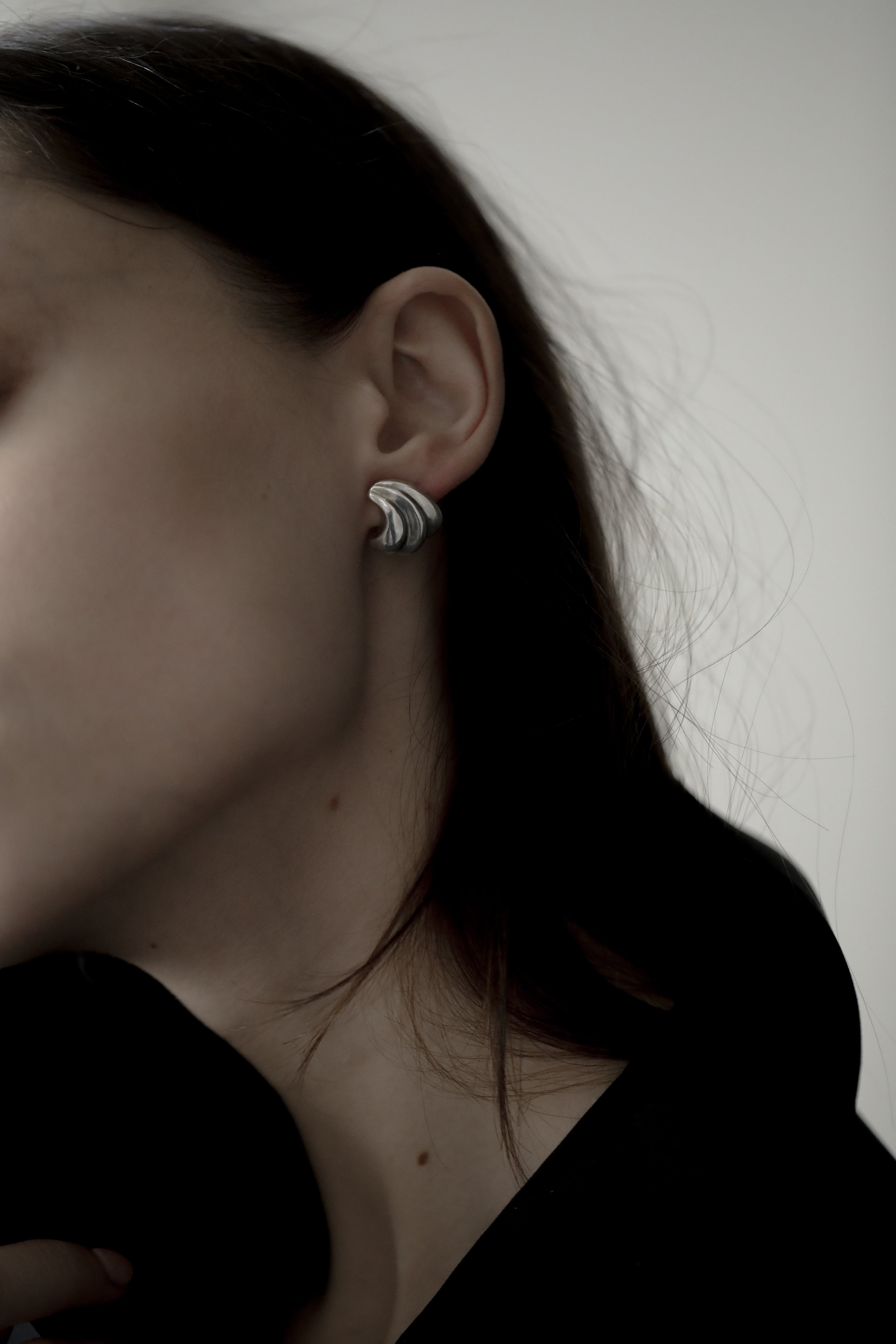 Sculptural Sway Stud Earrings