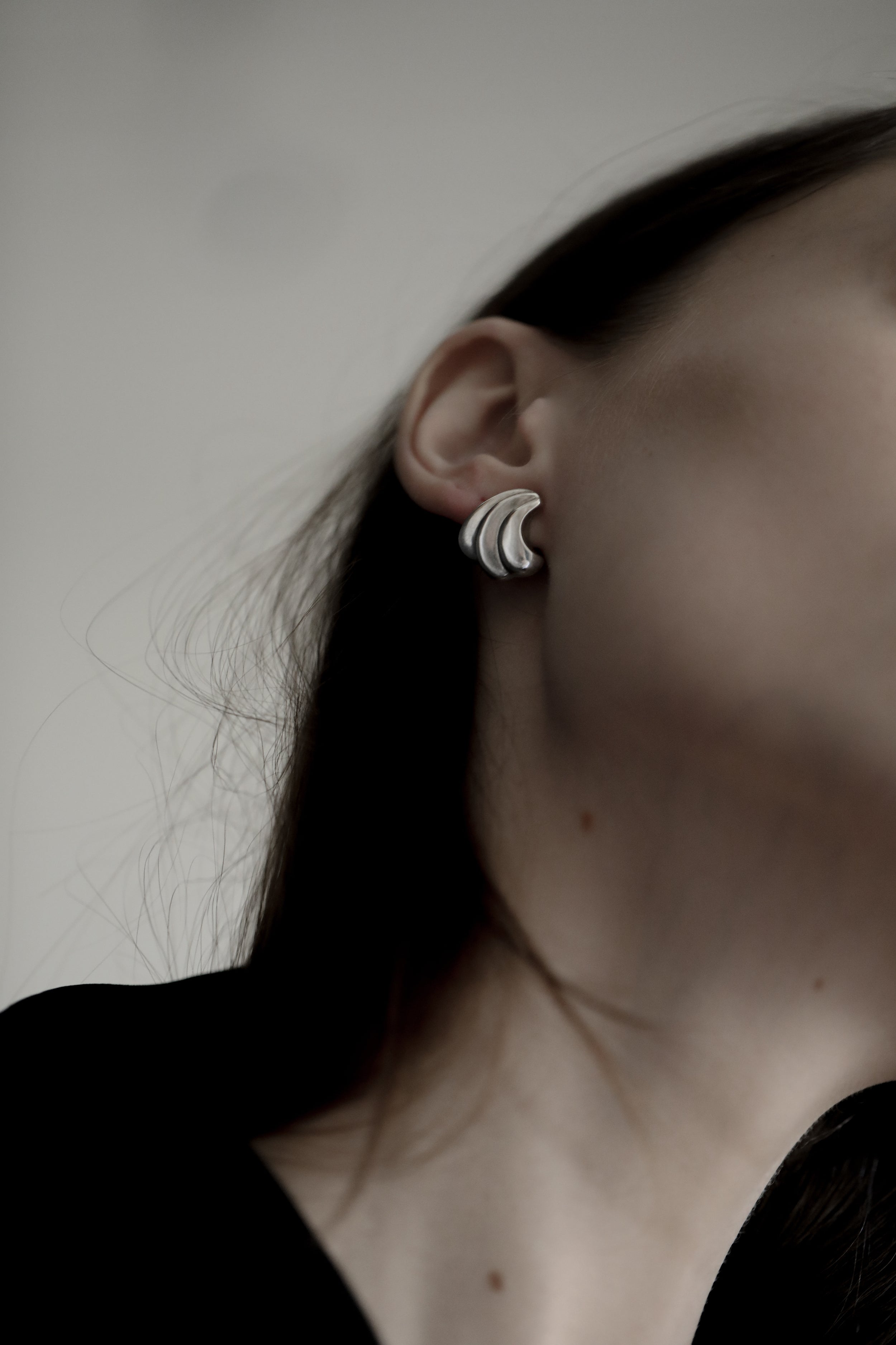 Sculptural Sway Stud Earrings