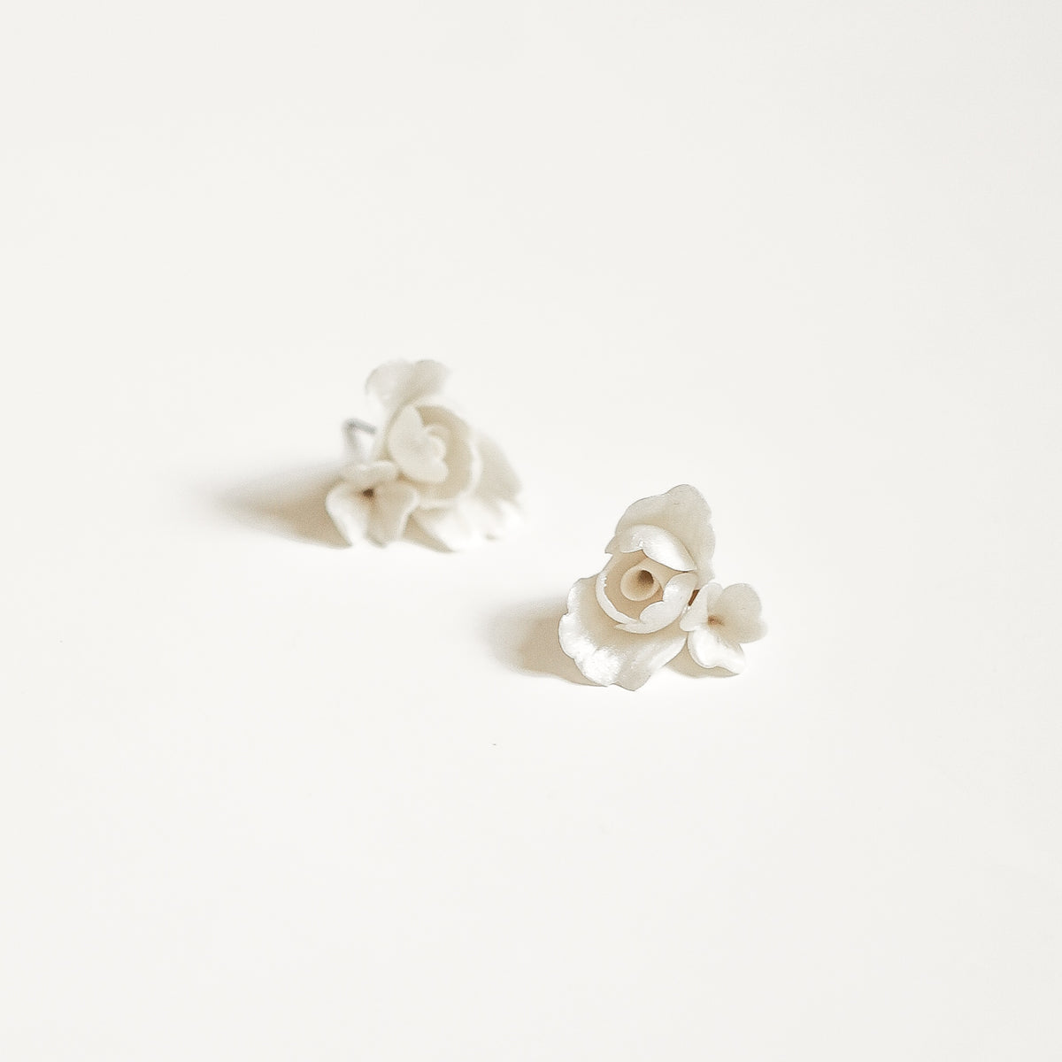 blossom-ivory-floral-stud- 