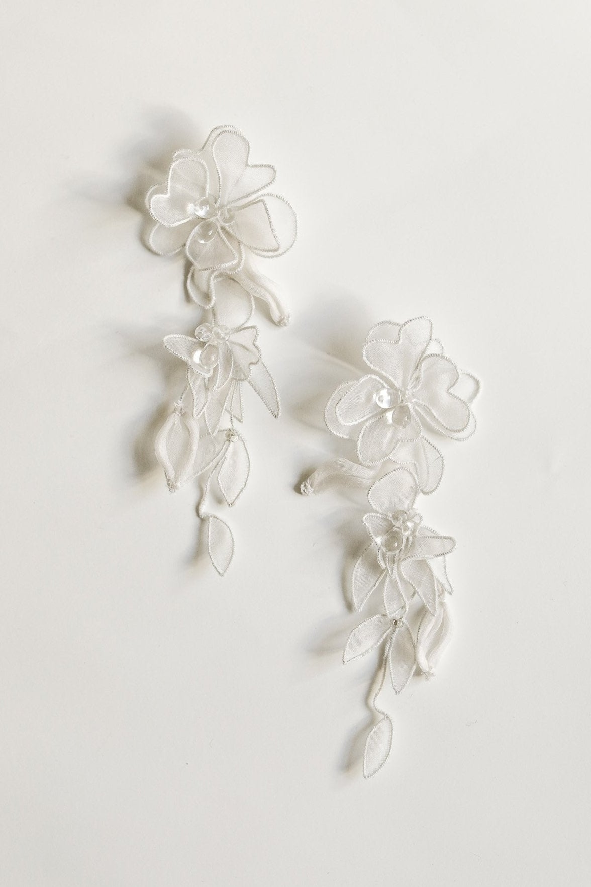 charlee-floral-tier-earrings-abellie-bridal-earrings_08.jpg