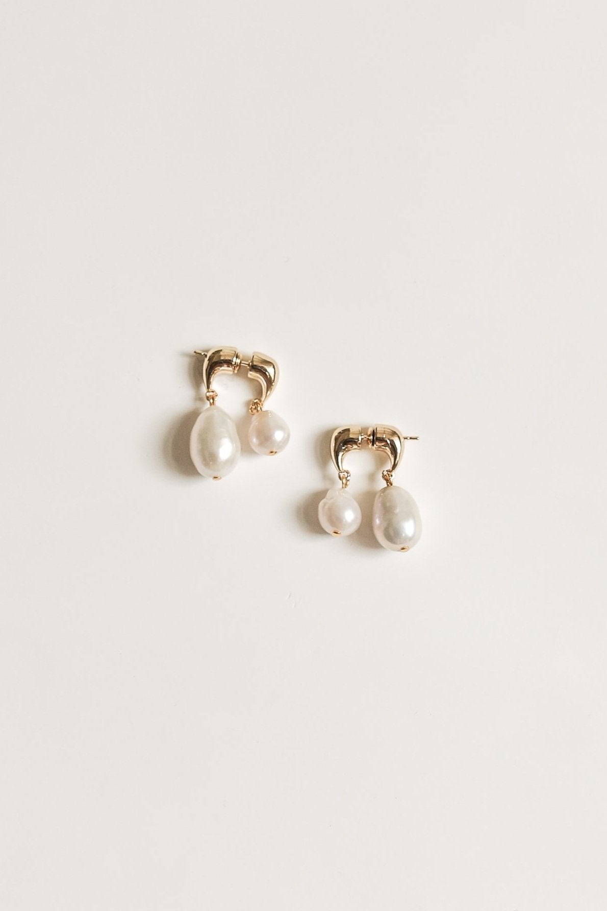 Orb Mini Baroque Pearl Asymmetric Drops