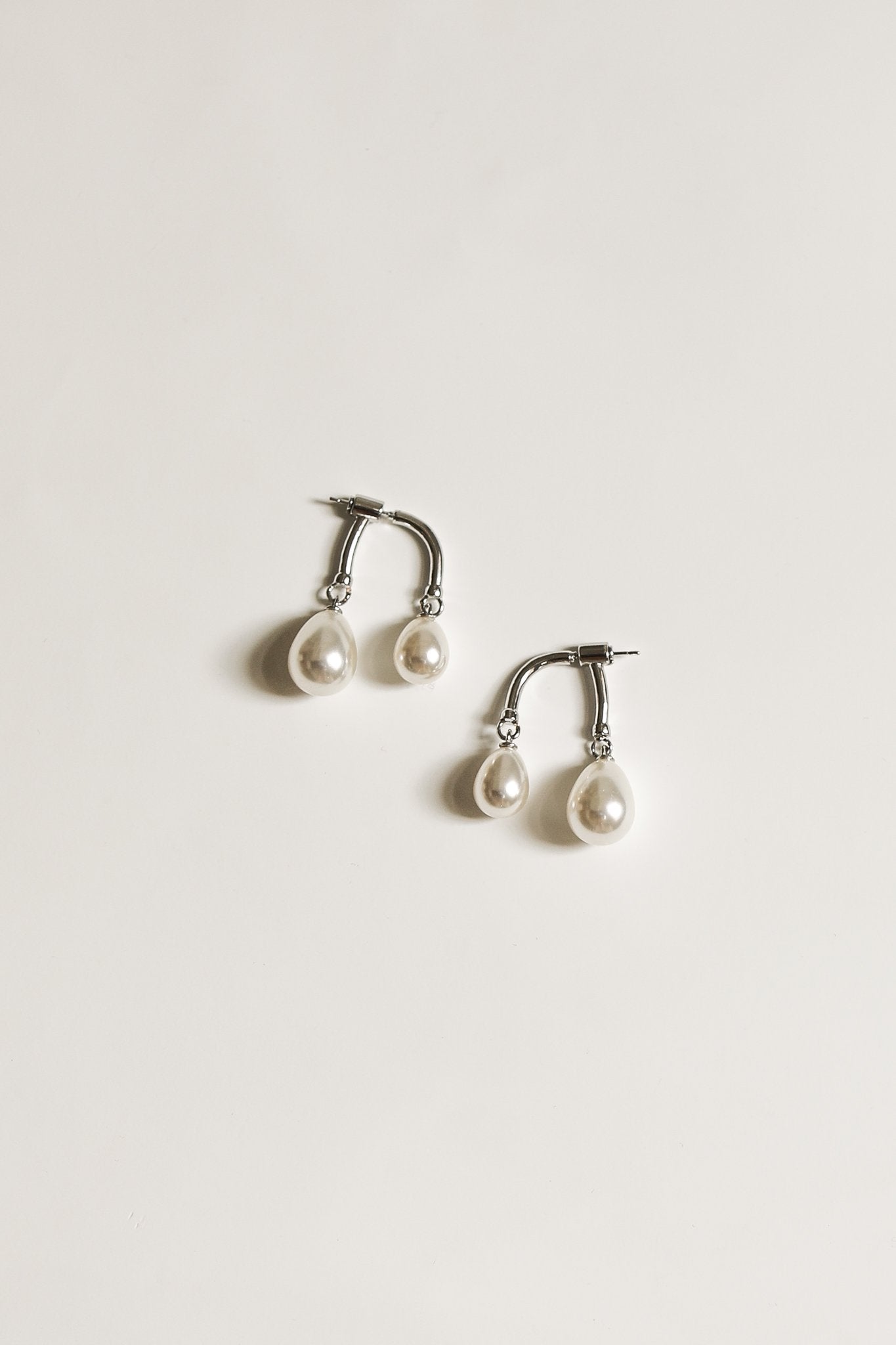 gilded-pearl-asymmetric-drop-earrings-by-abellie-250A-250A-pearls-strands-earrings-by-abellie-3.jpg