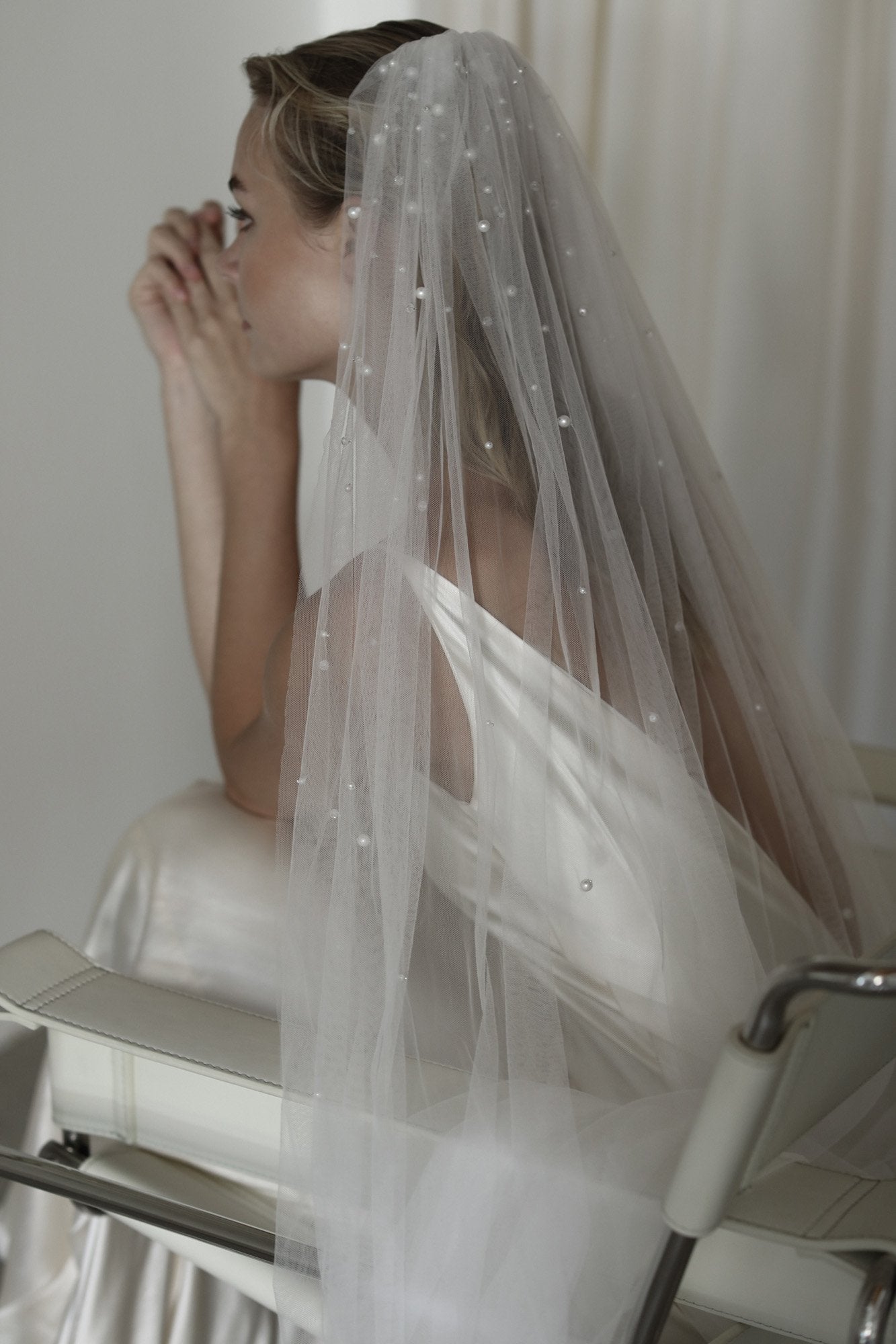 Hutton Pearl Veil