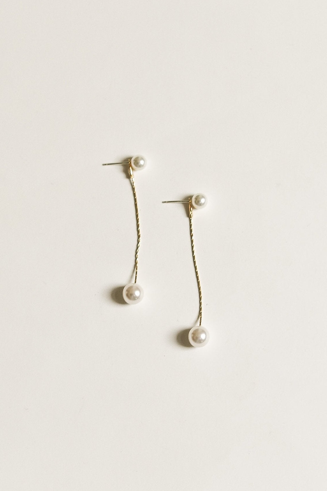 minimalist-pearl-2-in-1-strand-hdwr-by-ab-ellie-1.jpg
