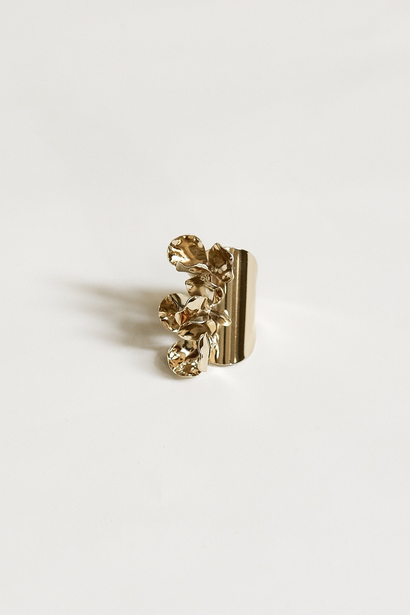 rosen-floral-ring-hdwr-by-abellie.jpg