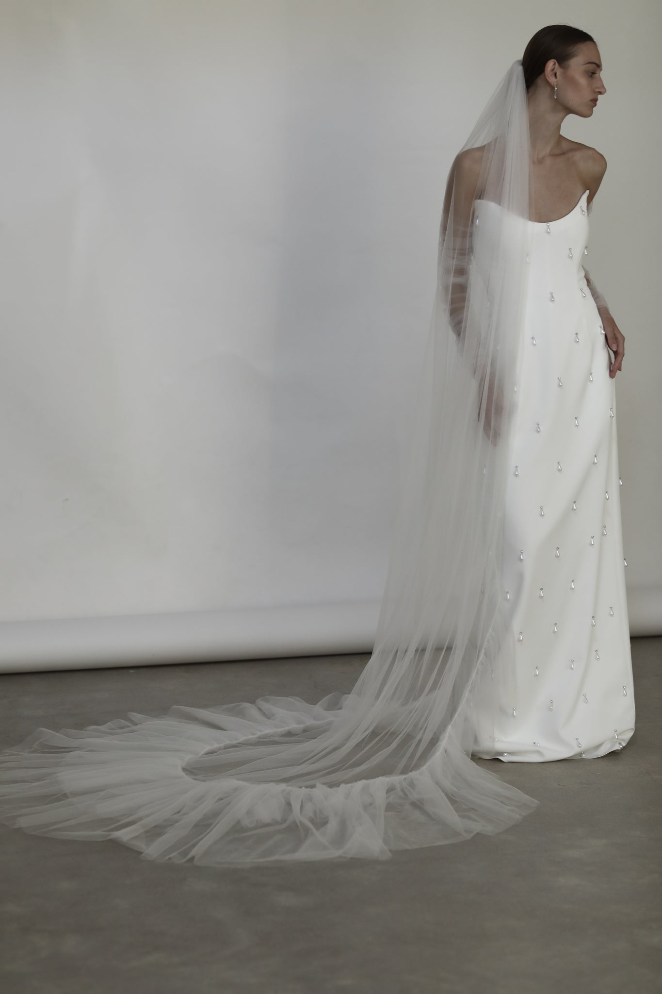 Round Tulle Tier Edge Veil - Sale
