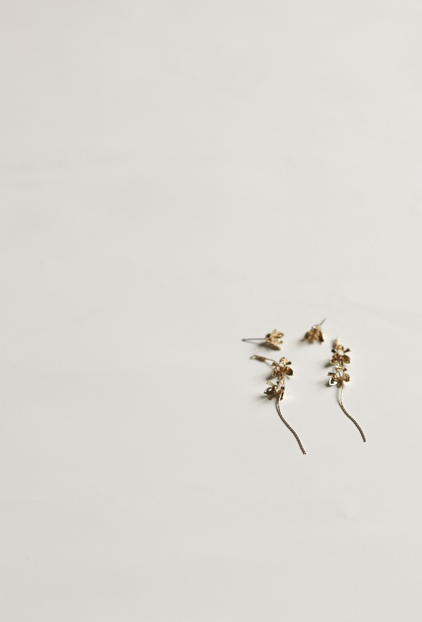 rue-strands-earrings-by-ab-ellie-bridal-accessories_02.jpg