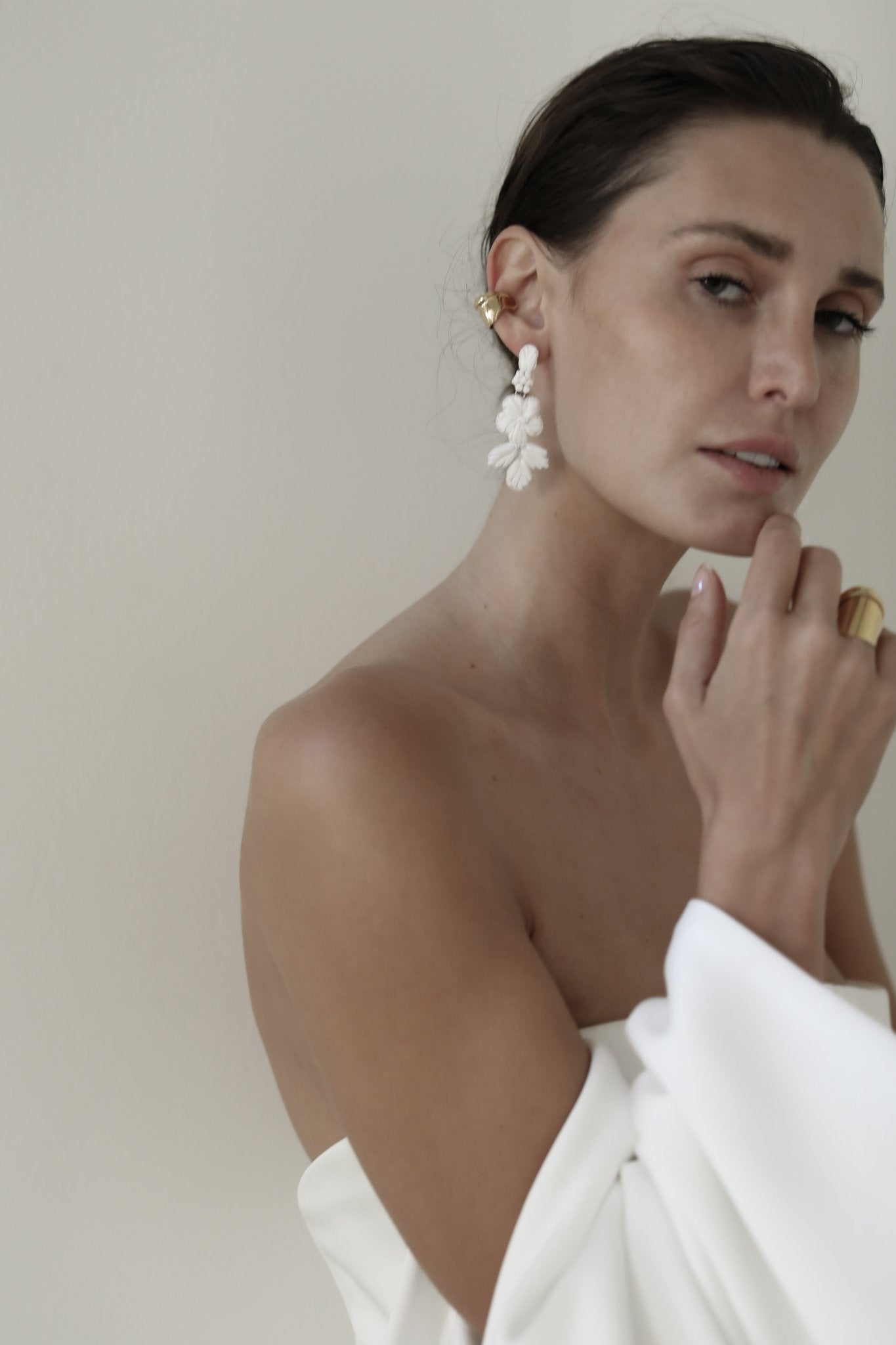 sari-raffia-ivory-wedding-earings-abellie.jpg