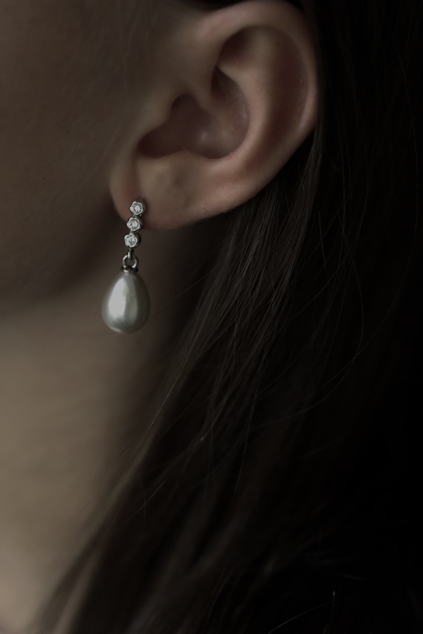 Bezel Line Pearl Drop Earrings - Sale
