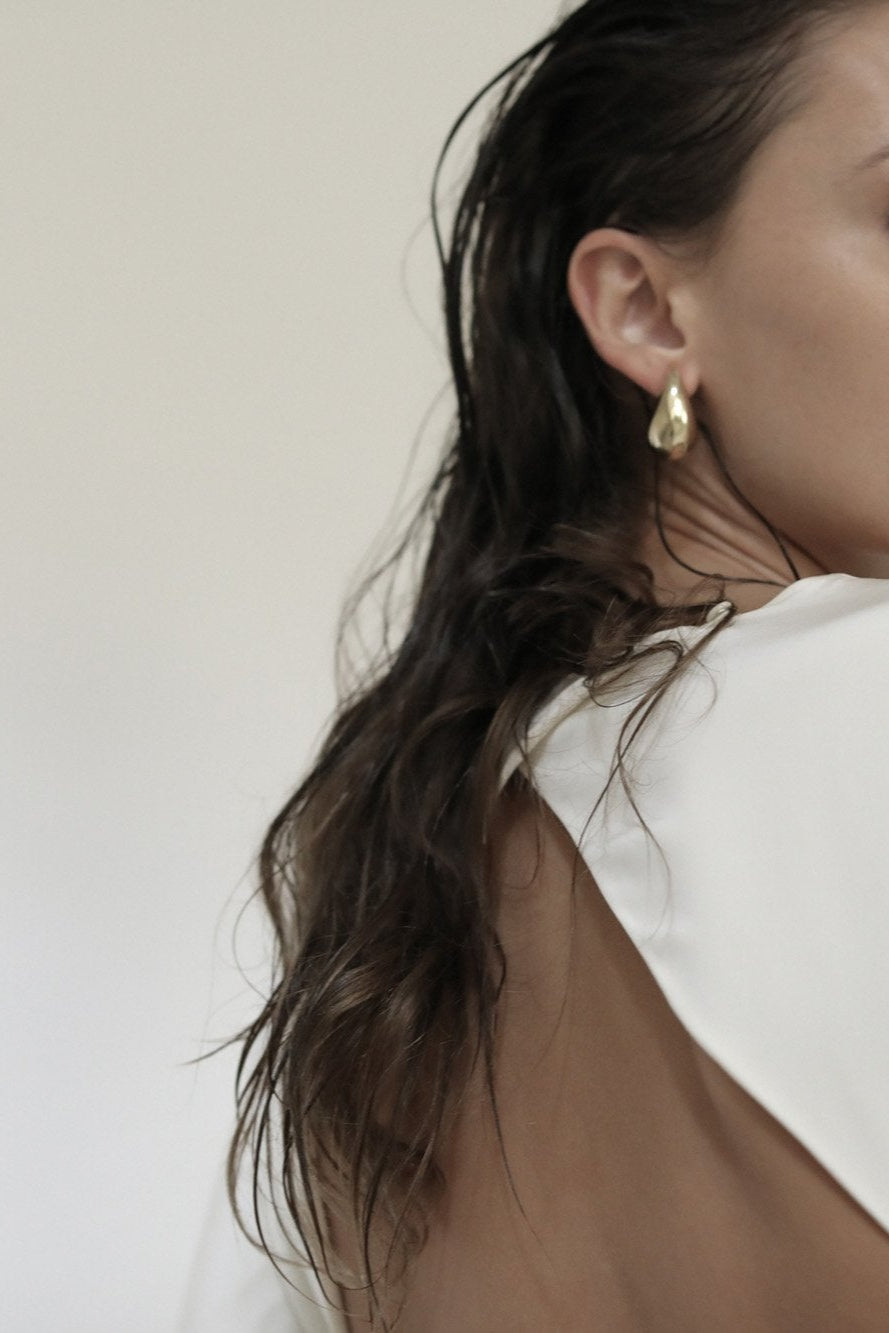 statement-large-gold-orb-stud-by-abellie.jpg